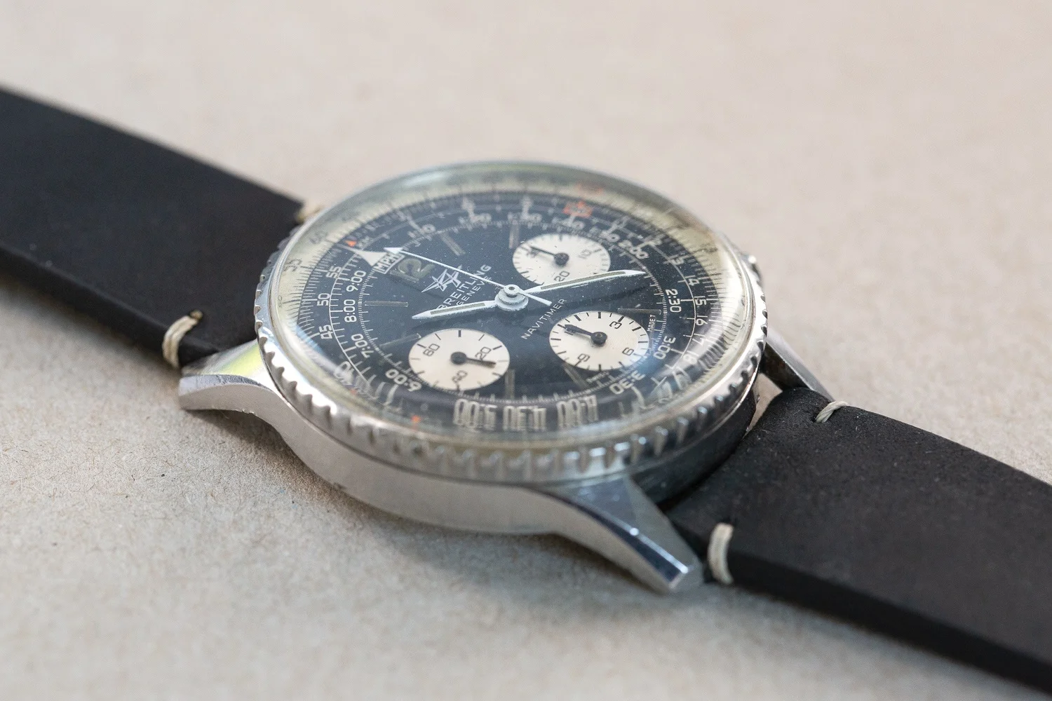 Breitling_806_Navitimer_Red_Box_10_1968_6.jpg