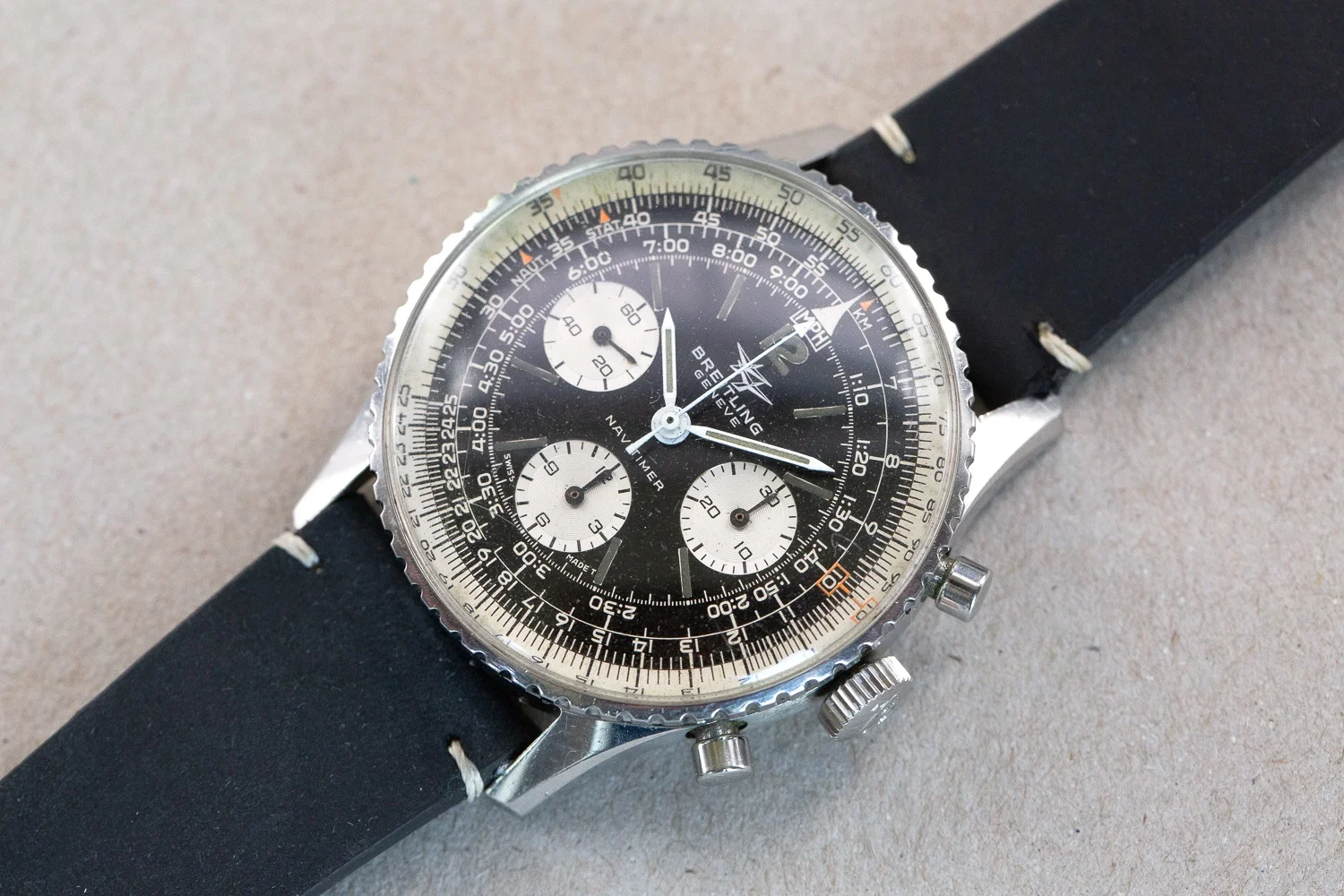 Breitling_806_Navitimer_Red_Box_10_1968_17.jpg