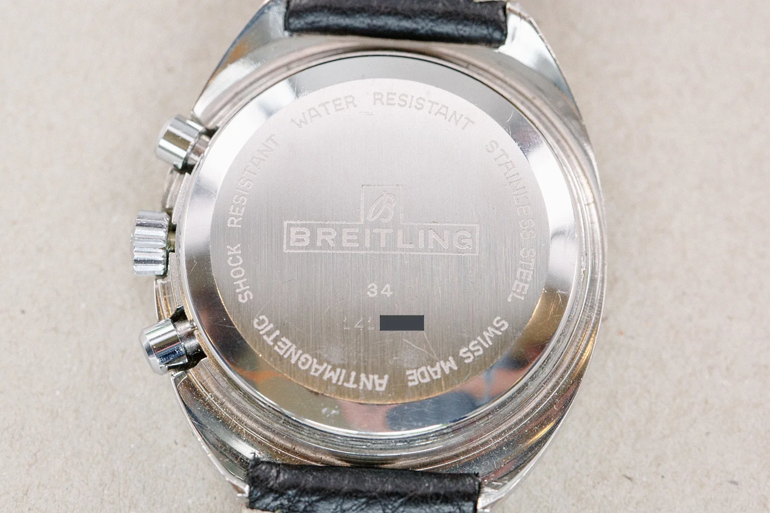 Breitling_Datora_2034_Black_Reverse_Panda_Mint_7.jpg