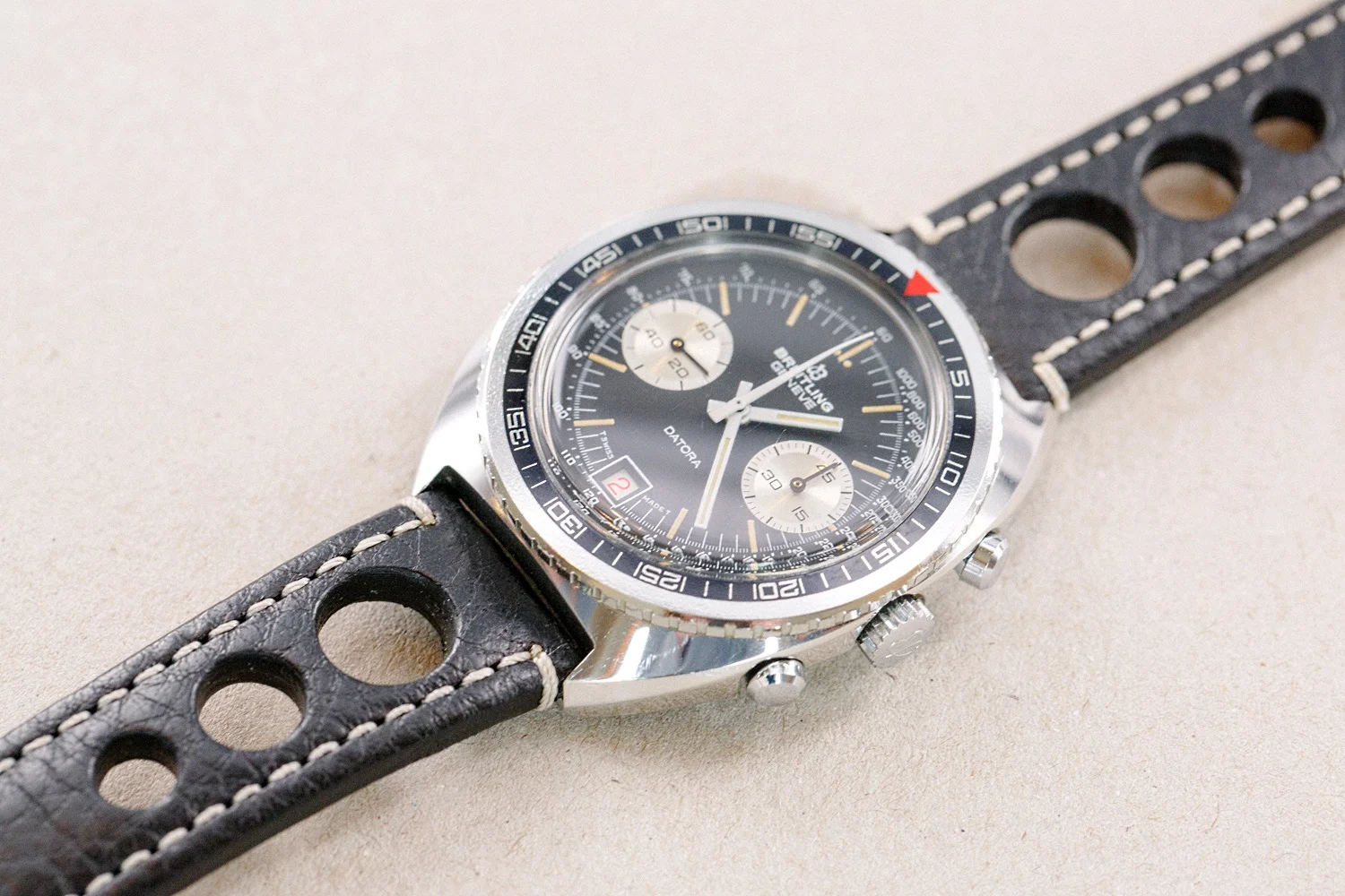 Breitling_Datora_2034_Black_Reverse_Panda_Mint_15.jpg