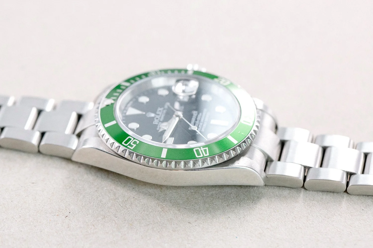 Rolex_16610LV_Submariner_Green_Bezel_Fat_Four_Box_Booklets_7.jpg