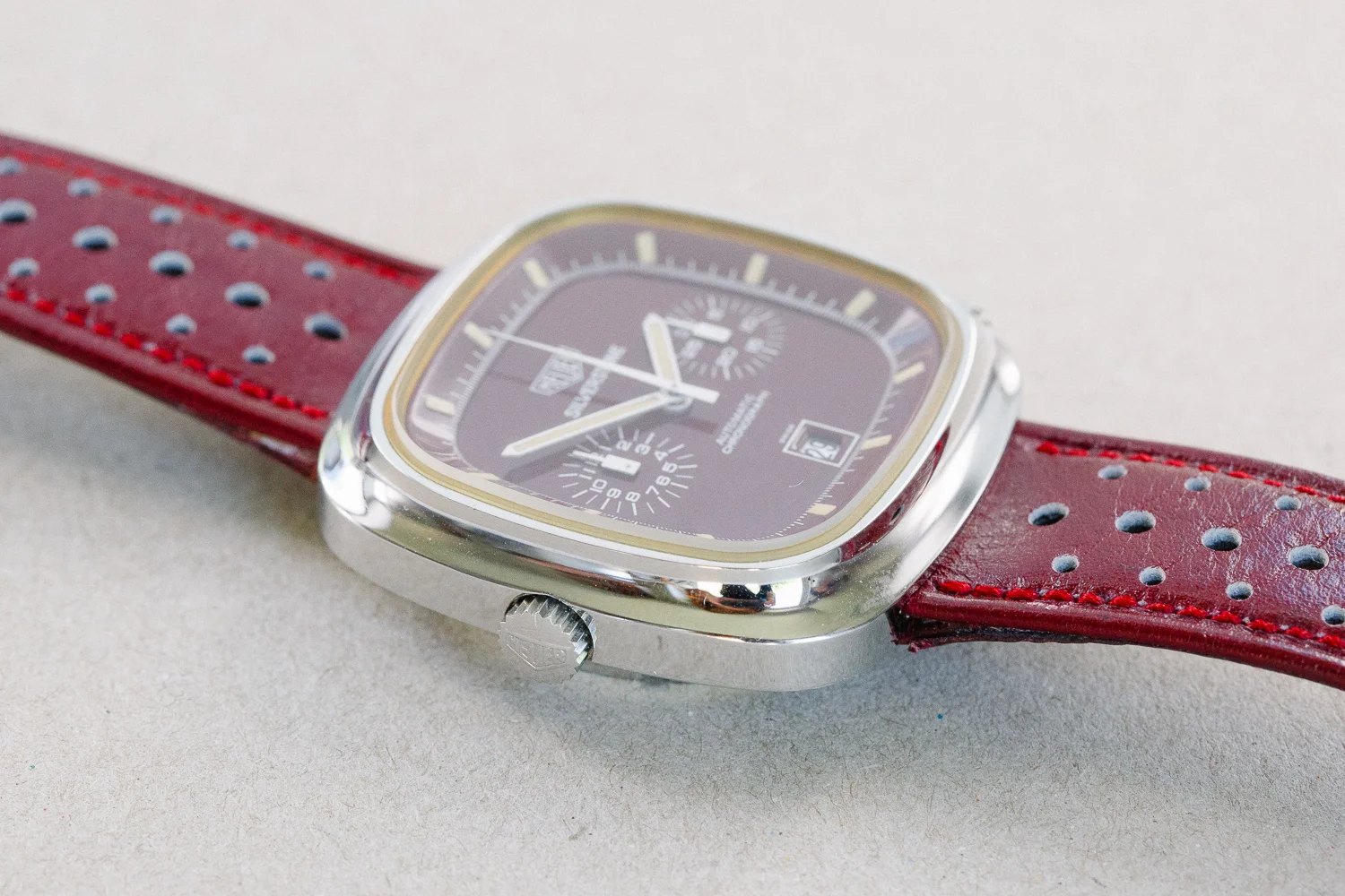 Heuer_Silverstone_Burgundy_Red_Rodania_NSA_Vintage_6.jpg