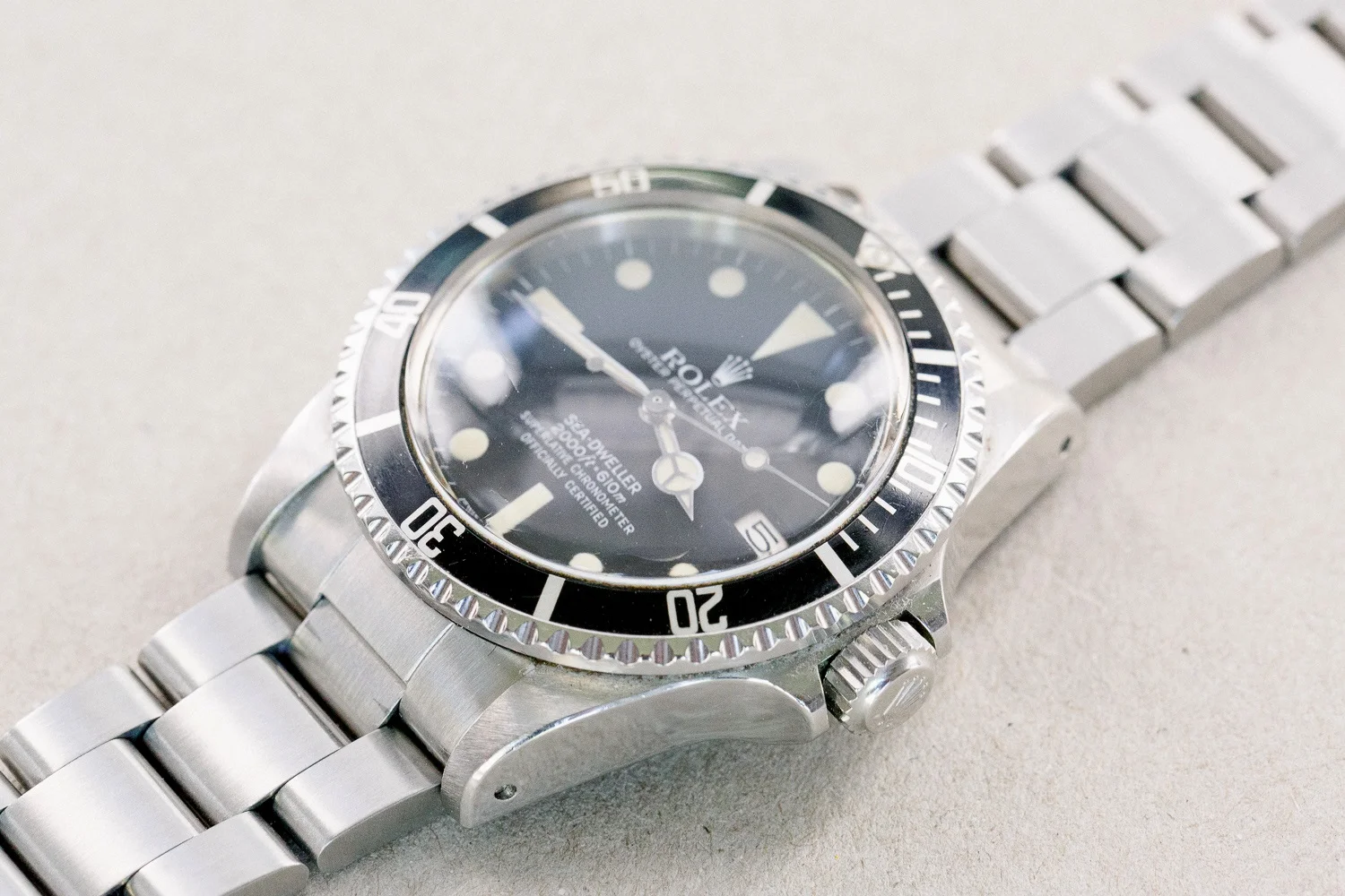 Rolex_1665_Seadweller_1983_Transitional_Papers_4.jpg