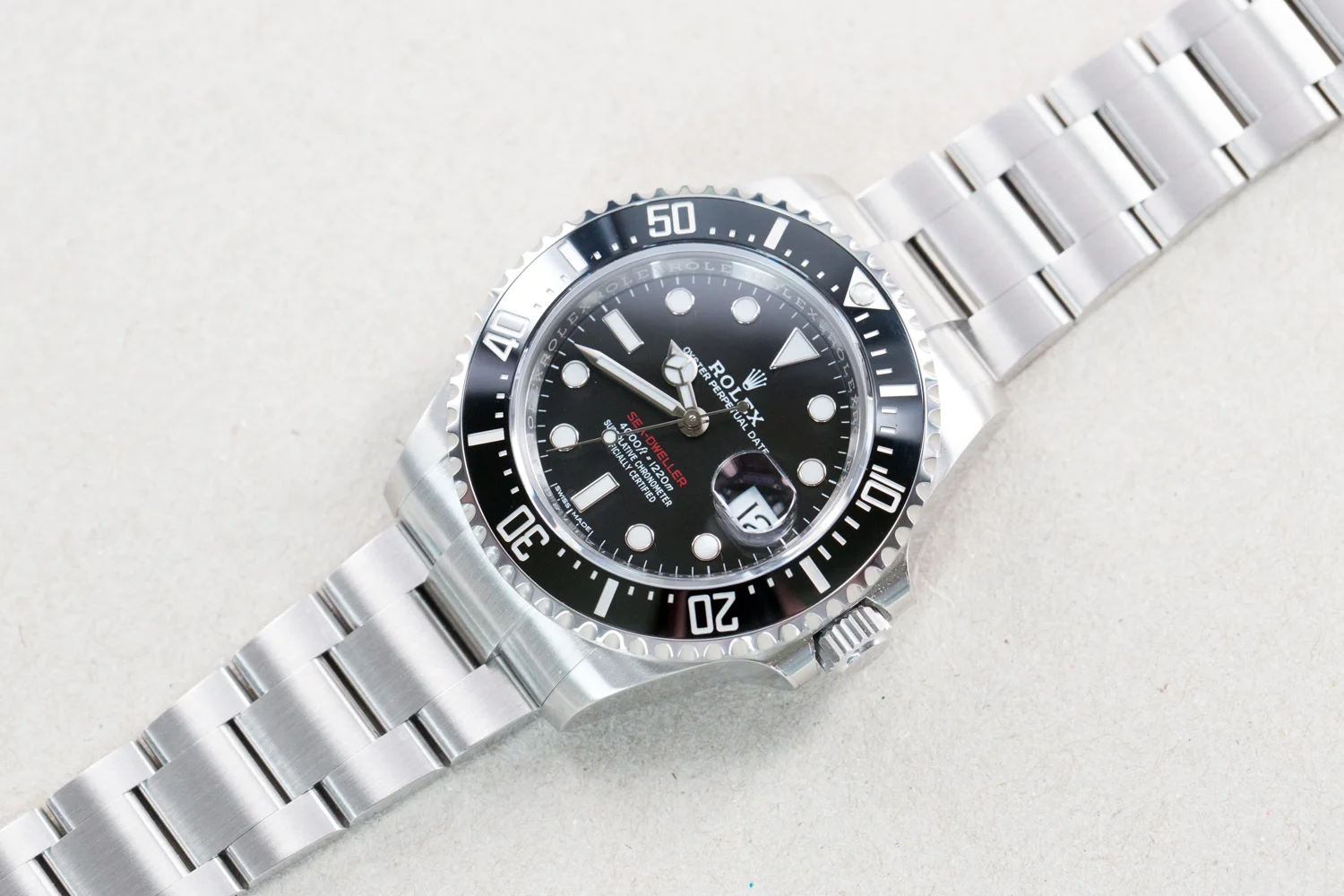 Rolex_126600_Sea-dweller_Red_Box_Papers_2018_13.jpg