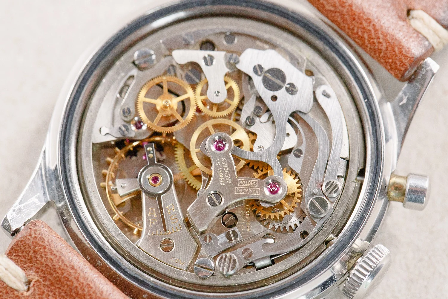 Croton_Nivada_Grenchen_chronograph_CASD_14.jpg