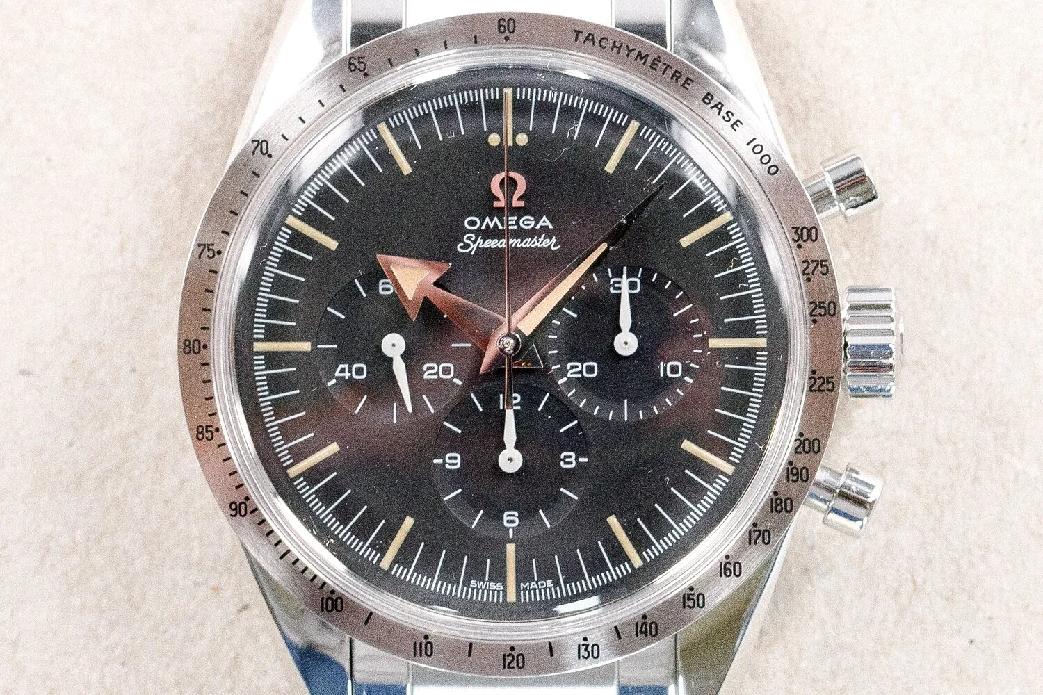Omega_1957_Speedmaster_60th_Ltd_Edtion_3.jpg