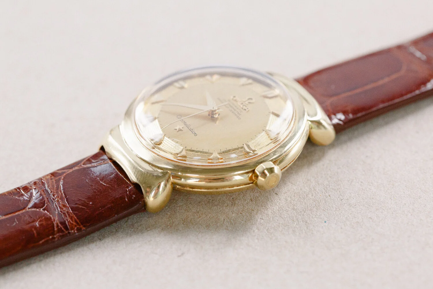 Omega_Constellation_18ct_Gold_Grand_Luxe_2930_3.jpg