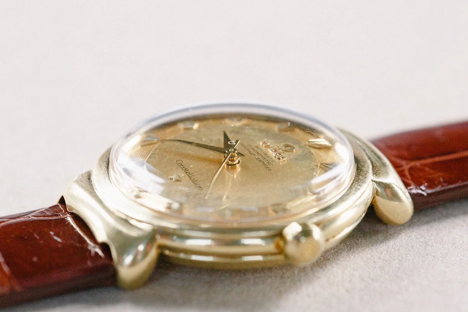 Omega_Constellation_18ct_Gold_Grand_Luxe_2930_13.jpg