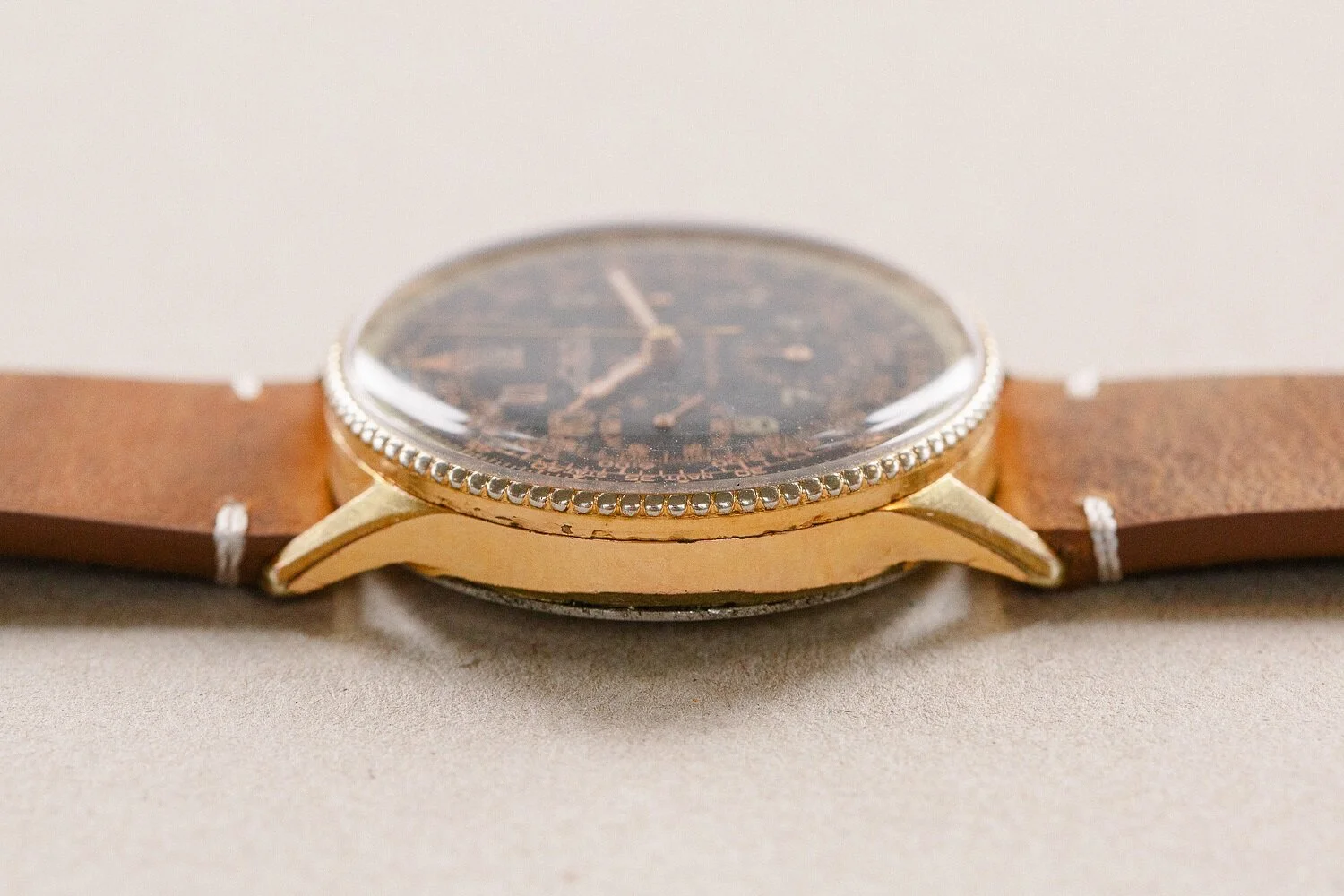 Breitling_UTI_Navitimer_806_Gold_Plated_6.jpg