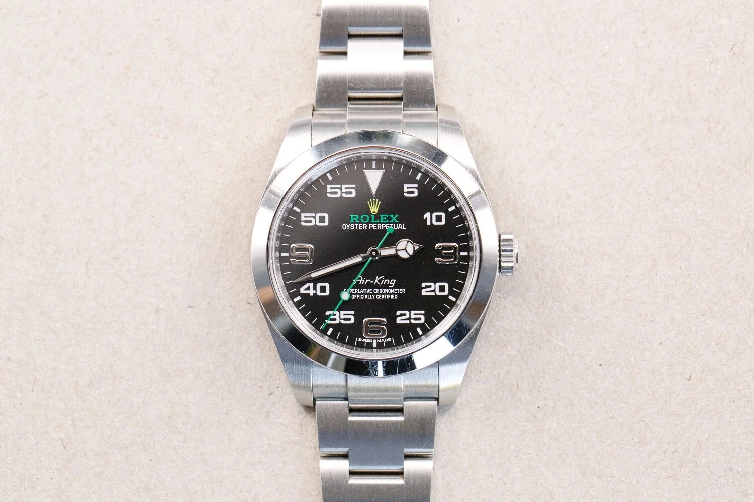 Rolex_Airking_116900_Box _Papers_2018_1.jpg