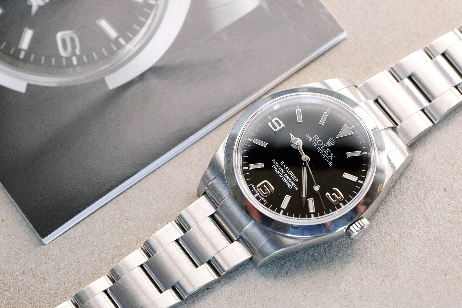 Rolex_Explorer_1_214270_Box _Papers_2015_19.jpg