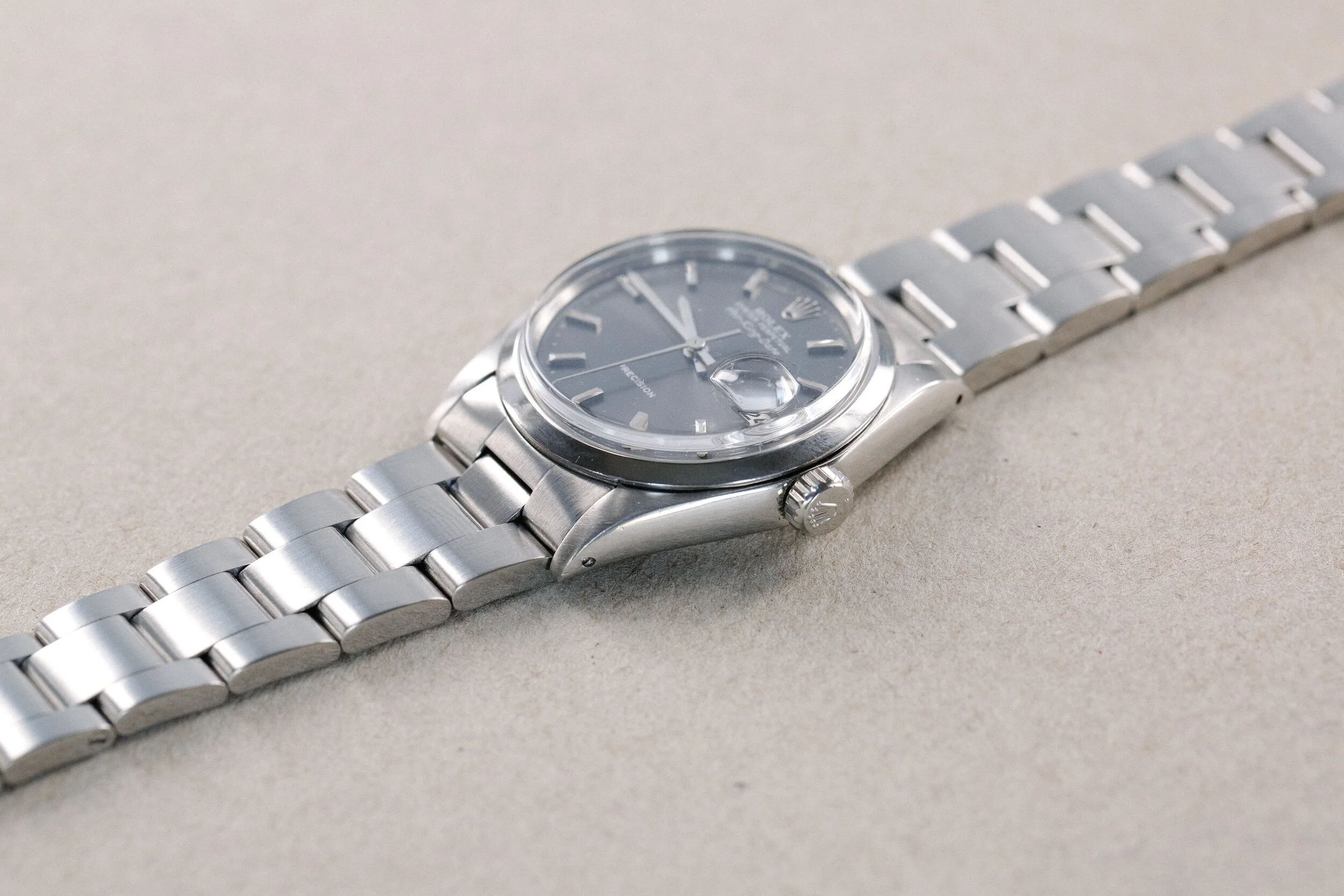Rolex_AirKing_Date_5700_Grey_Gilt_5.jpg
