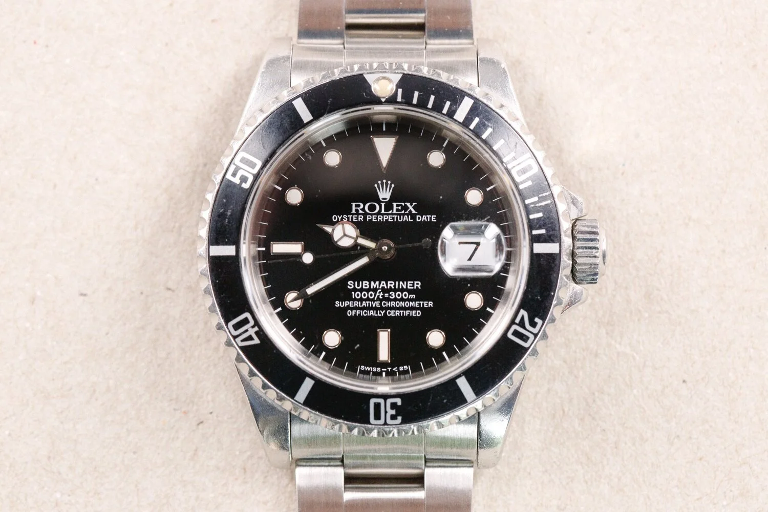 Rolex_16610_Submariner_Date_1989_L_Serial_2.jpg