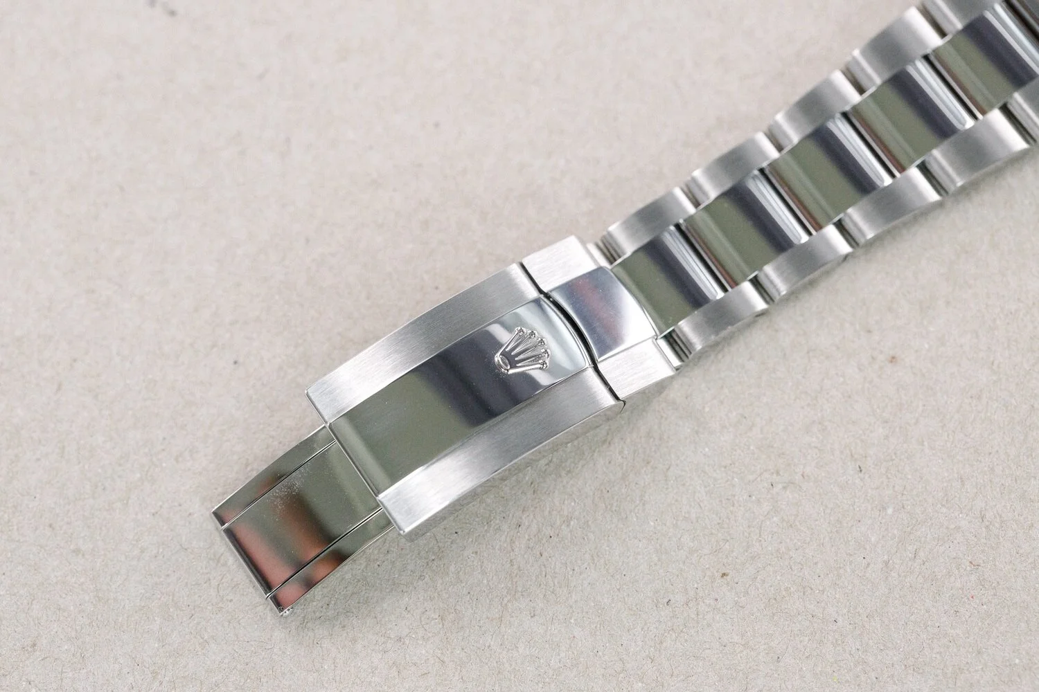 Rolex_Wimbledon_Datejust_41_Full_Set_126300_New_2020_5.jpg