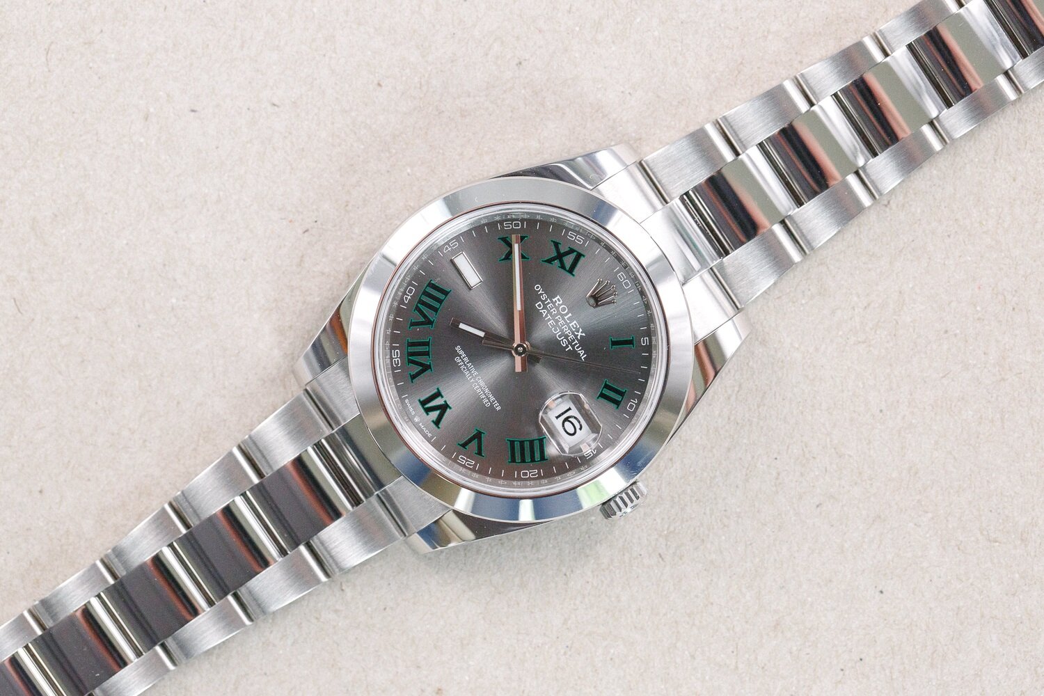 Rolex_Wimbledon_Datejust_41_Full_Set_126300_New_2020_9.jpg