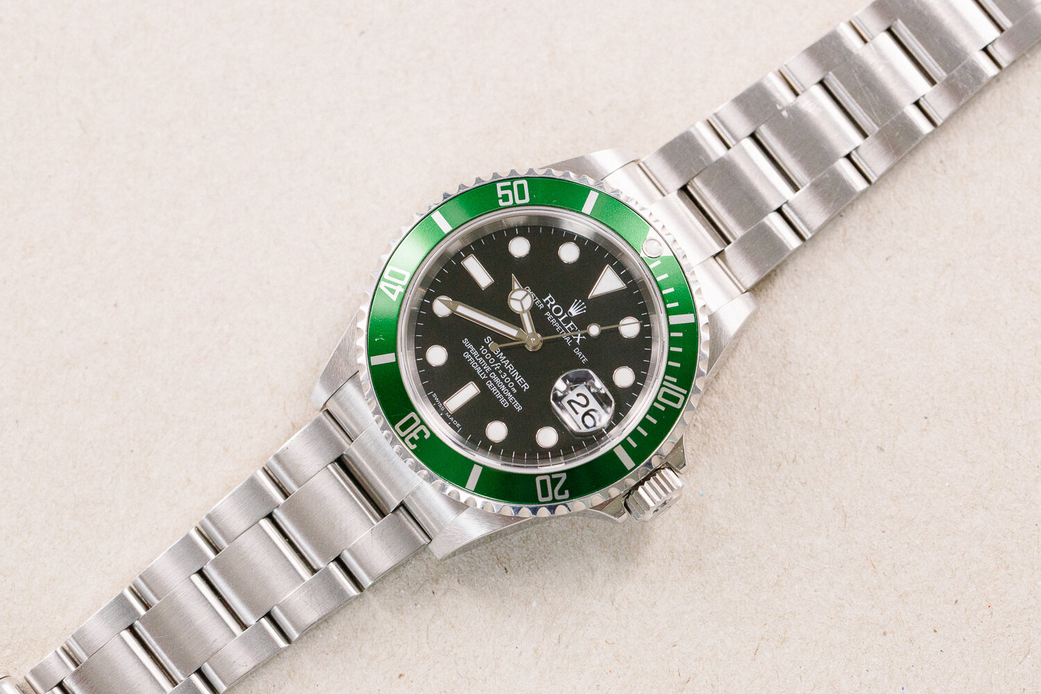 Rolex_Submariner_16610LV_Green_Bezel_Full_Set_2006_D_Serial_15.jpg