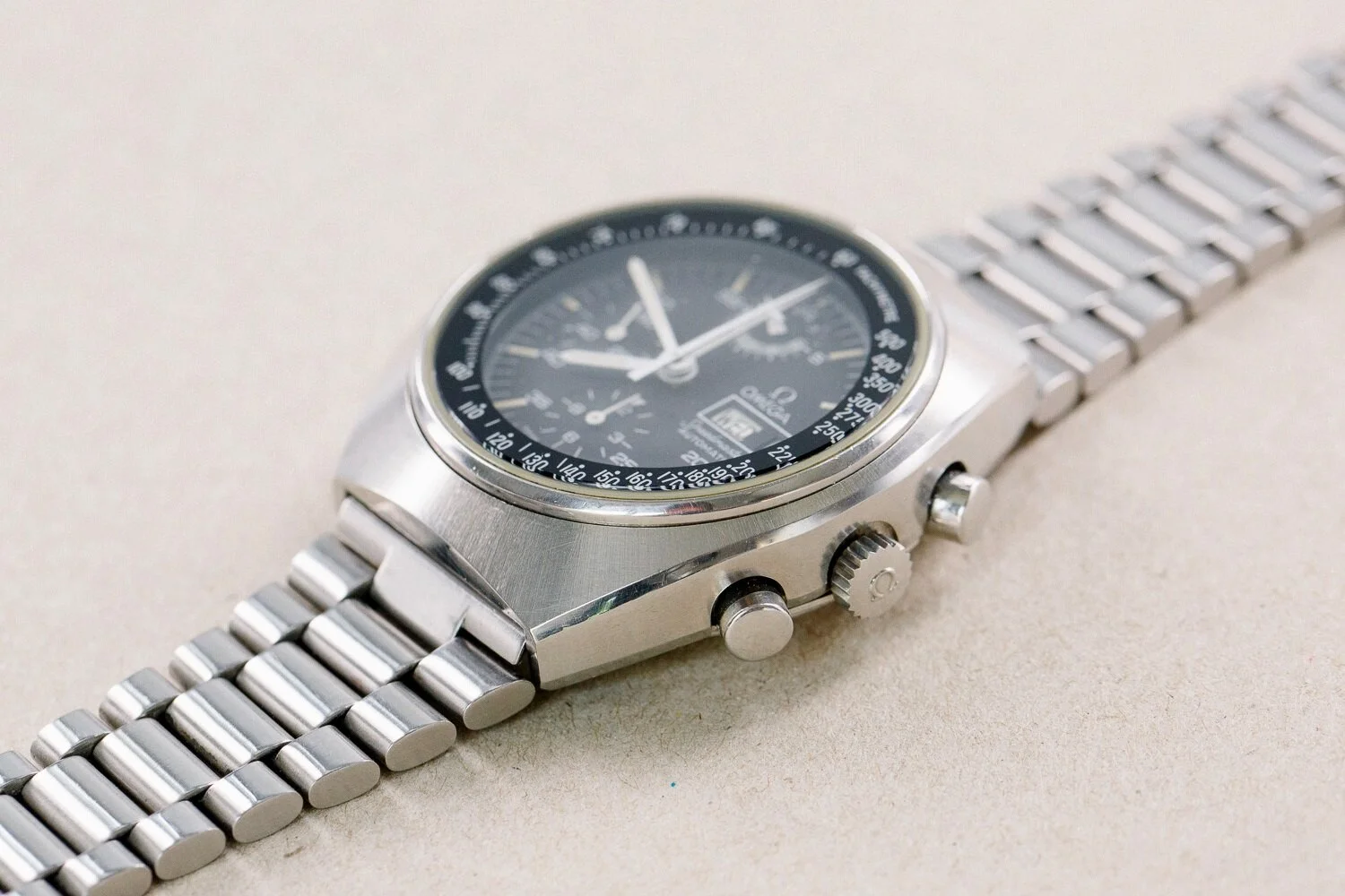 Omega_Speedmaster_Mark_4.5_Automatic_1984_3.jpg
