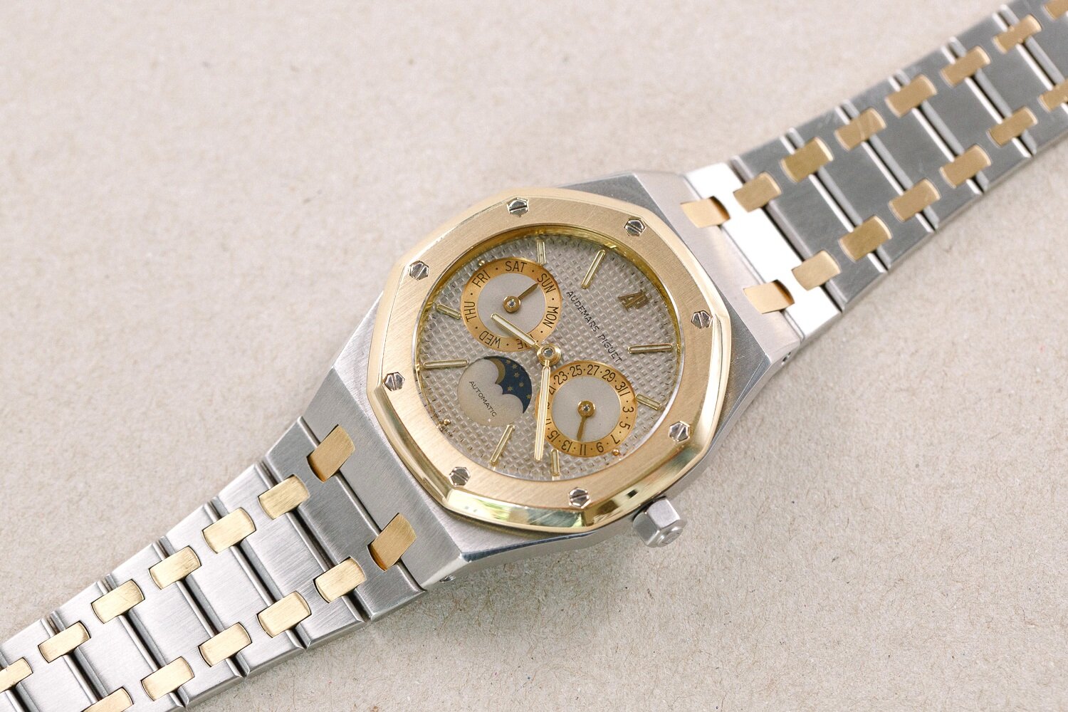 AUDEMARS PIGUET 25594-SA Royal Oak Day Date Moonphase - Steel and Gold ...