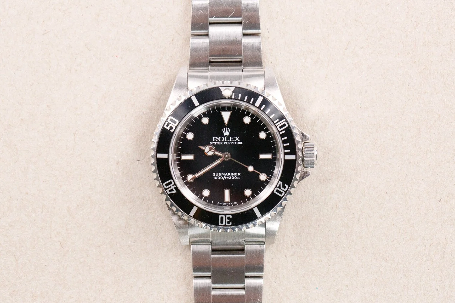 Rolex_14060_Submariner_2_line_1997_Tritium_1.jpg