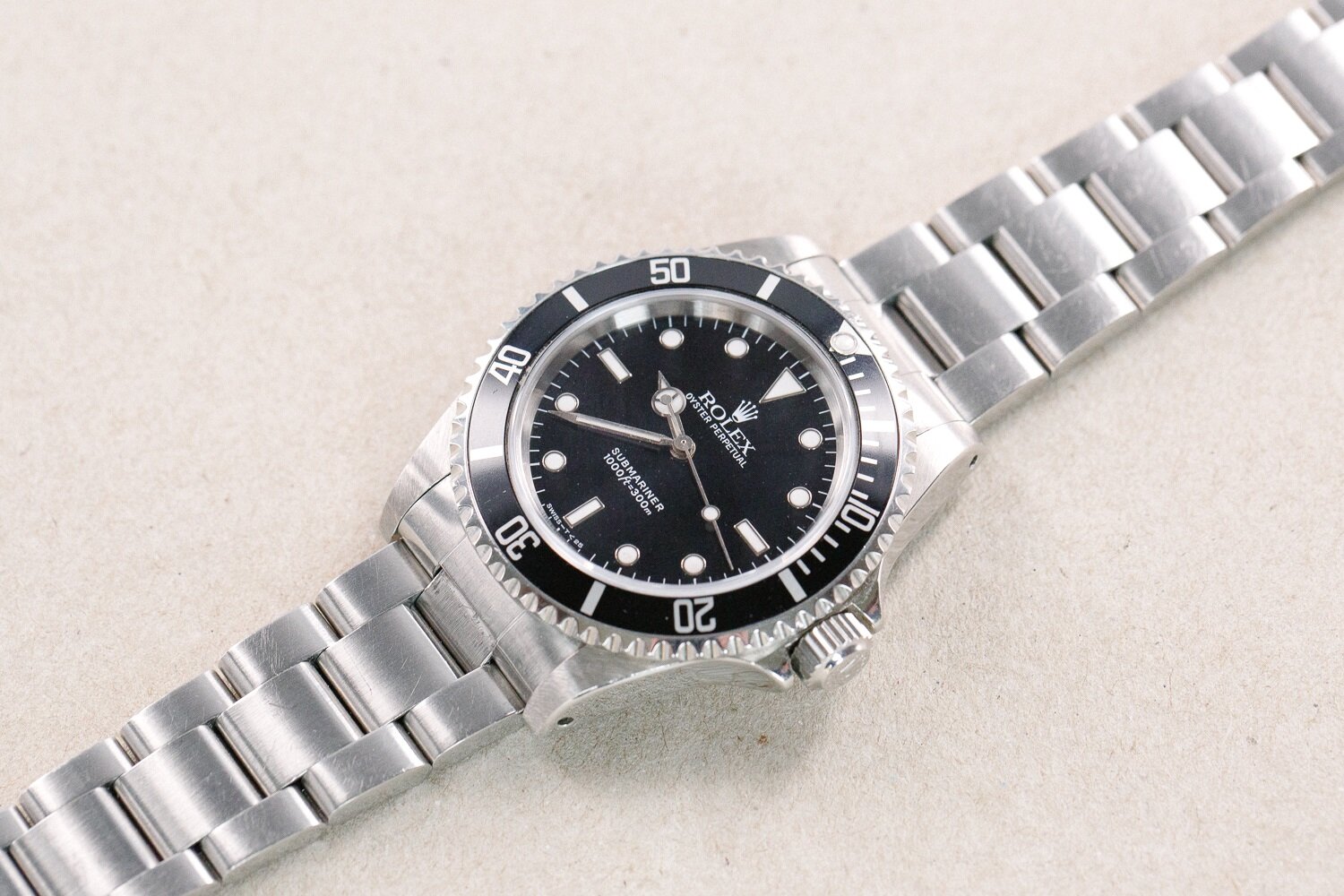Rolex_14060_Submariner_2_line_1997_Tritium_15.jpg