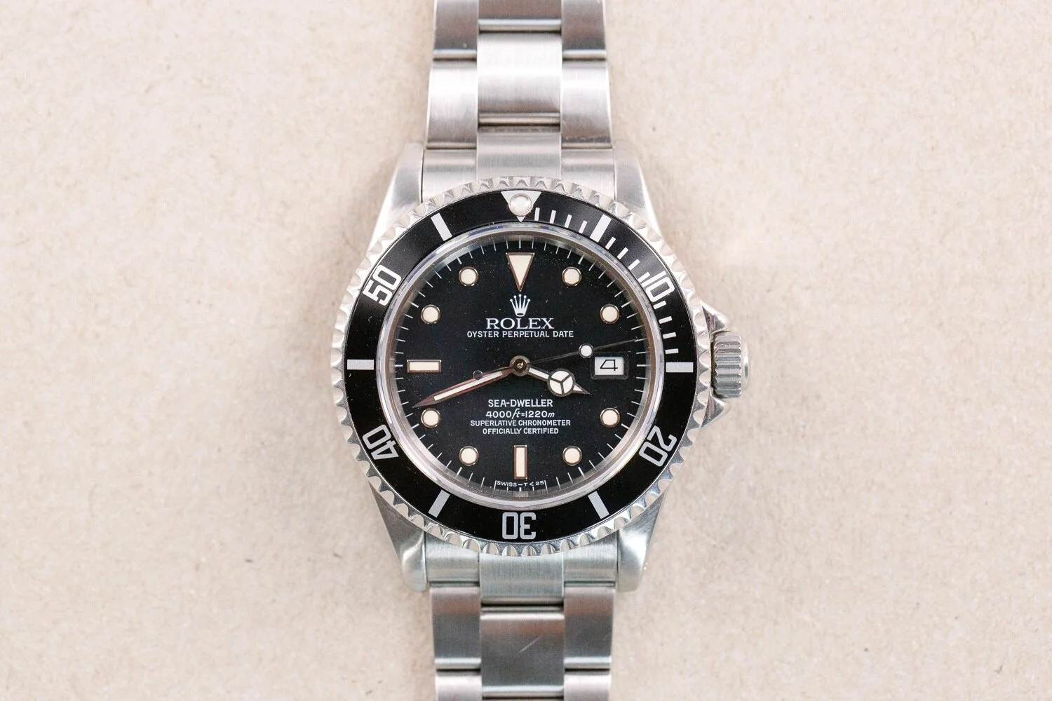 Rolex_SeaDweller_16660_Tritium_Mk4_1982_1.jpg
