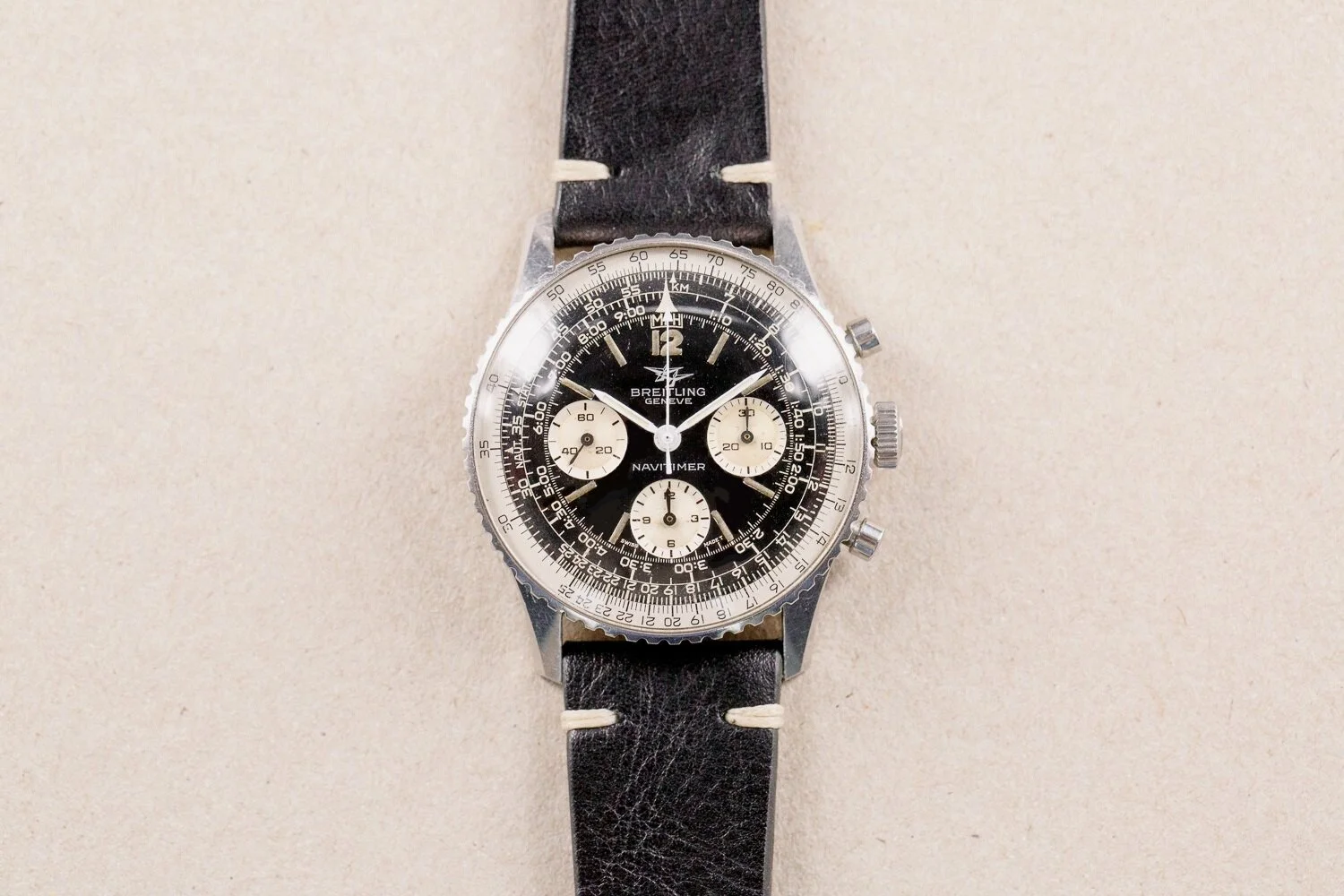 Breitling_806_Navitimer_Small_Eye_1966_Black_1.jpg