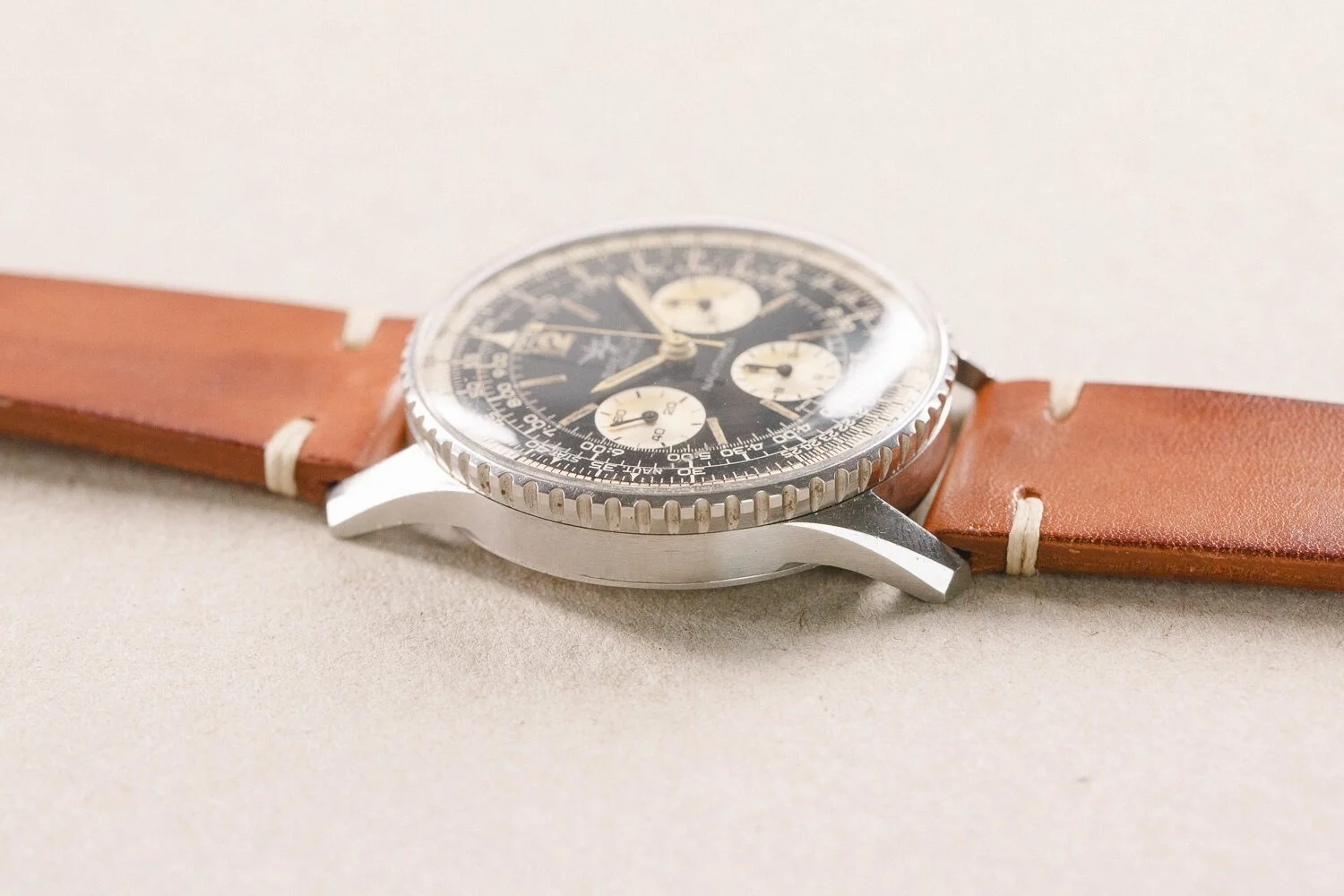 Breitling_806_Navitimer_Small_Eye_1966_Cream_Patina_5.jpg