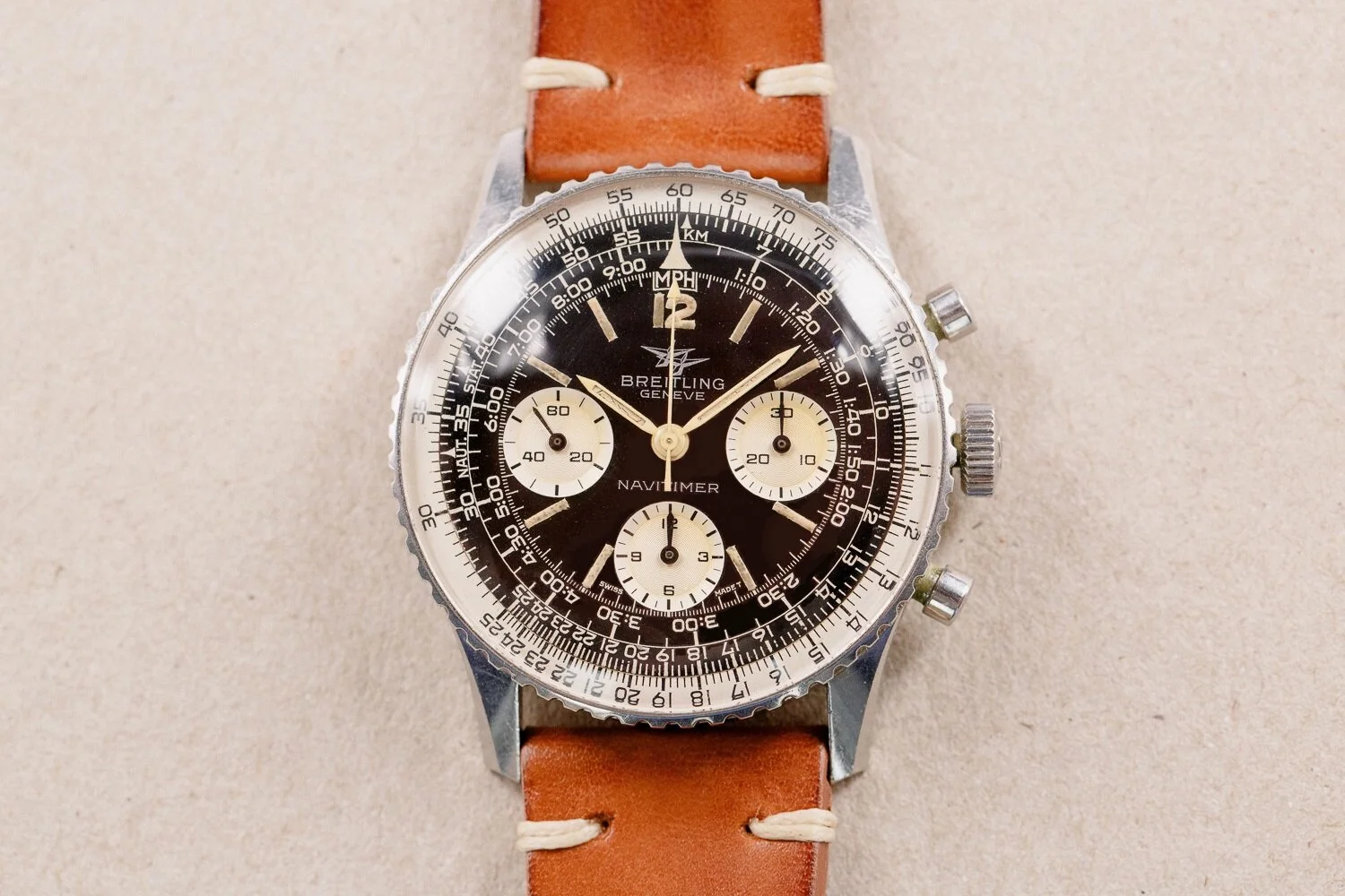 Breitling_806_Navitimer_Small_Eye_1966_Cream_Patina_3.jpg