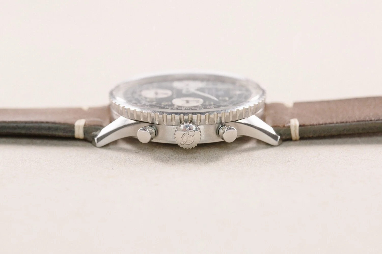 Breitling_809_Cosmonaute_Navitimer_1965_Tabac_6.jpg