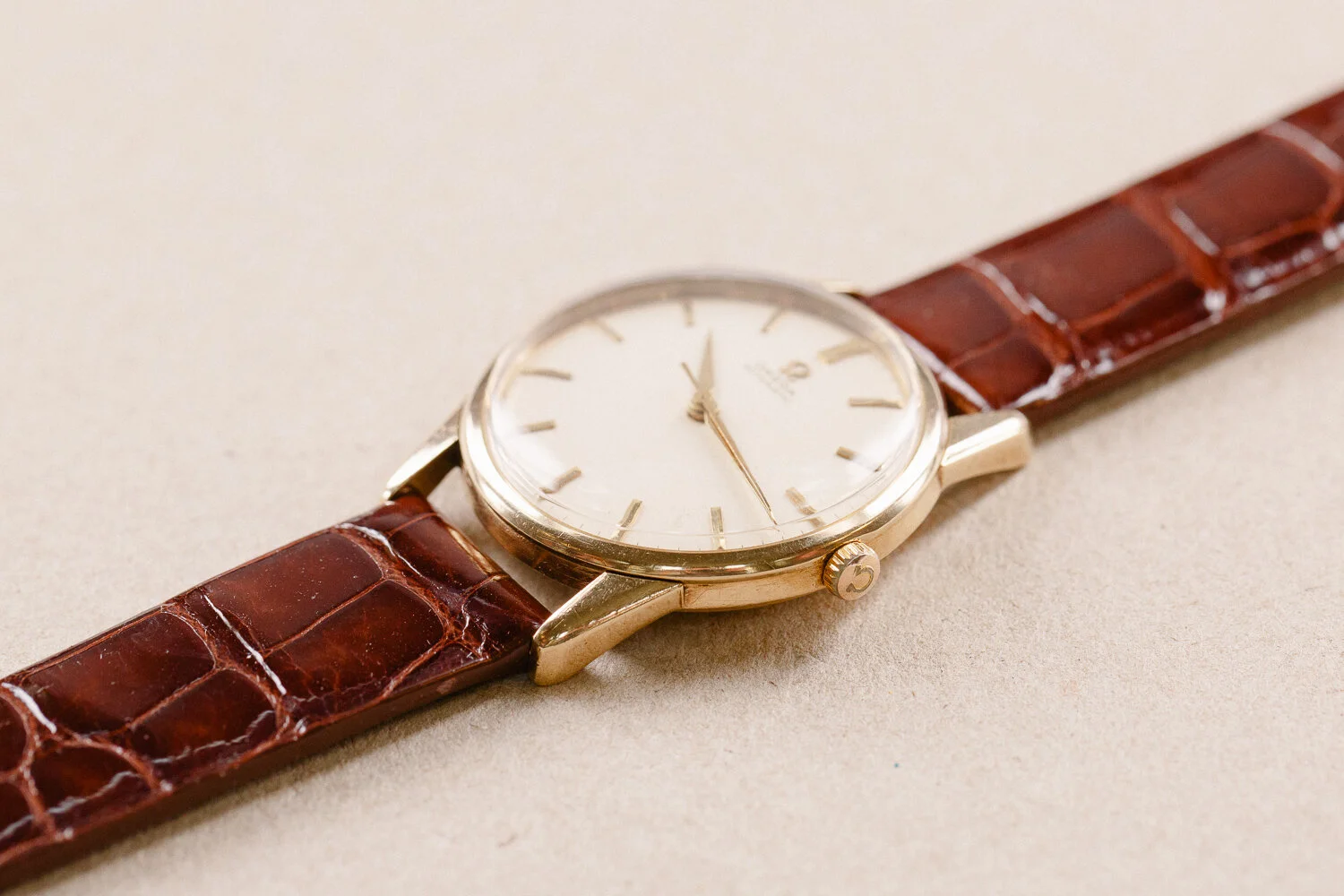 Omega_9ct_Gold_Automatic_552_Brown_1960_4.jpg