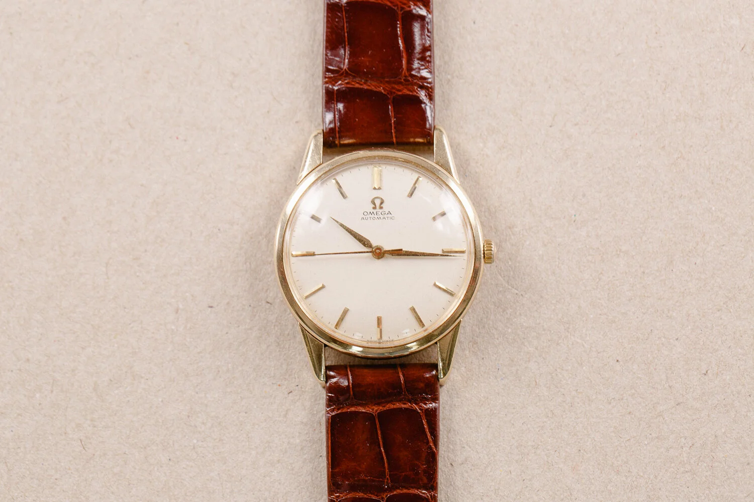 Omega_9ct_Gold_Automatic_552_Brown_1960_2.jpg