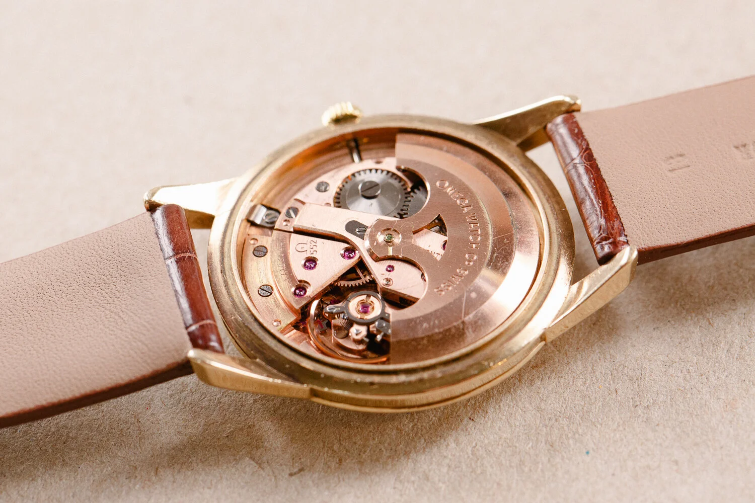 Omega_9ct_Gold_Automatic_552_Brown_1960_14.jpg