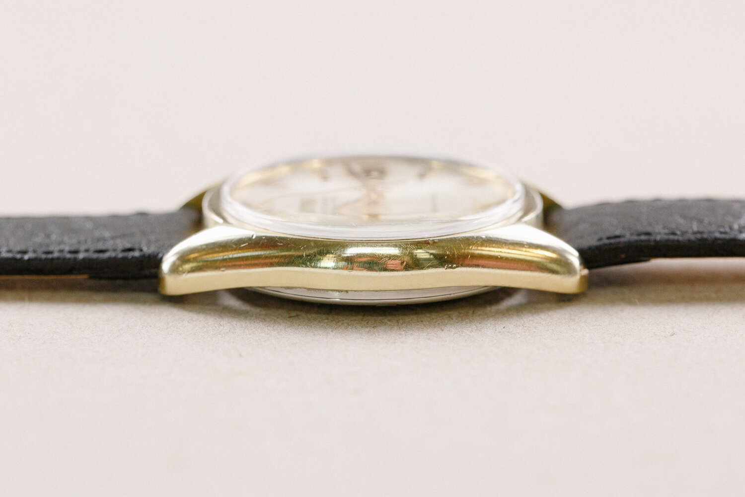 Omega_Seamaster_Gold_Capped_Automatic_565_Black_1971_7.jpg
