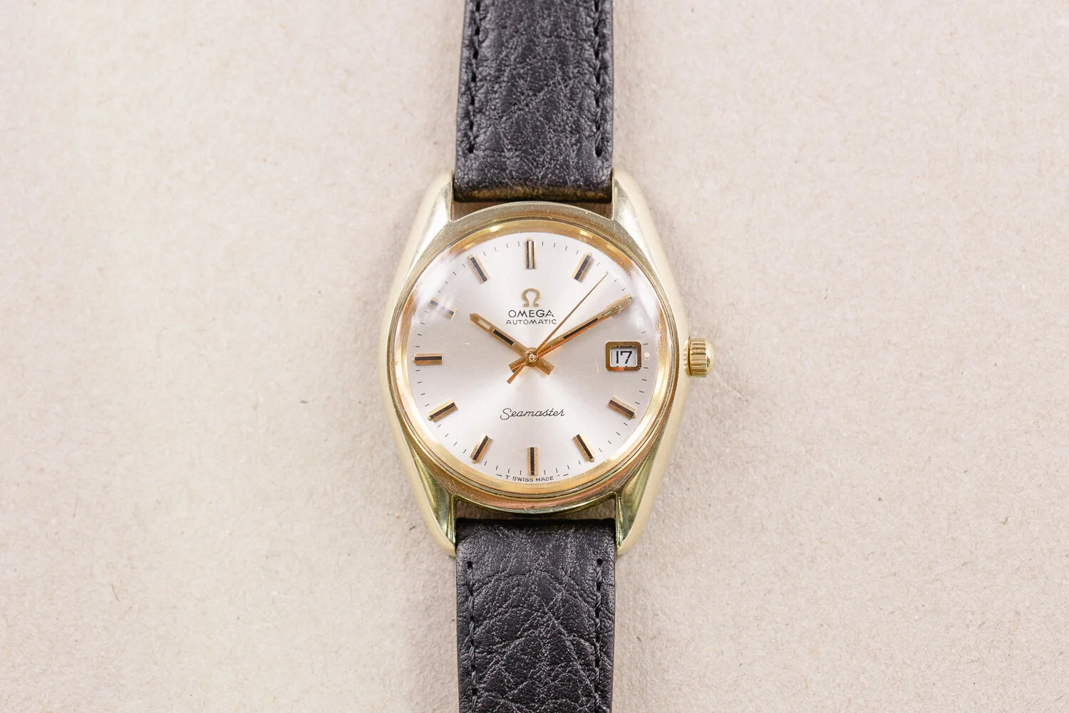 Omega_Seamaster_Gold_Capped_Automatic_565_Black_1971_2.jpg