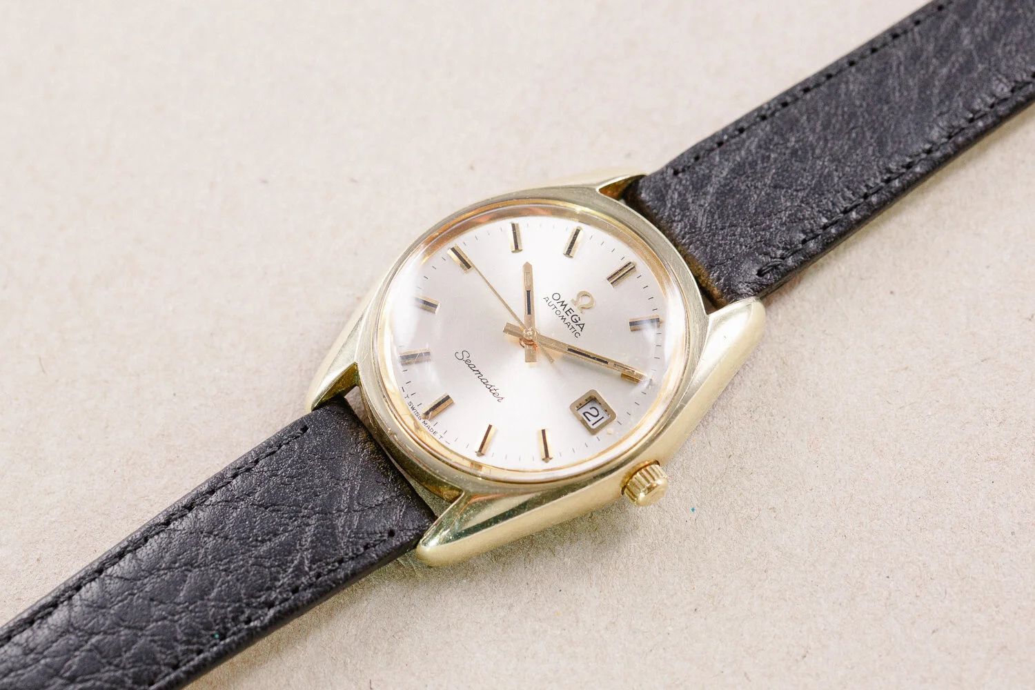 Omega_Seamaster_Gold_Capped_Automatic_565_Black_1971_14.jpg