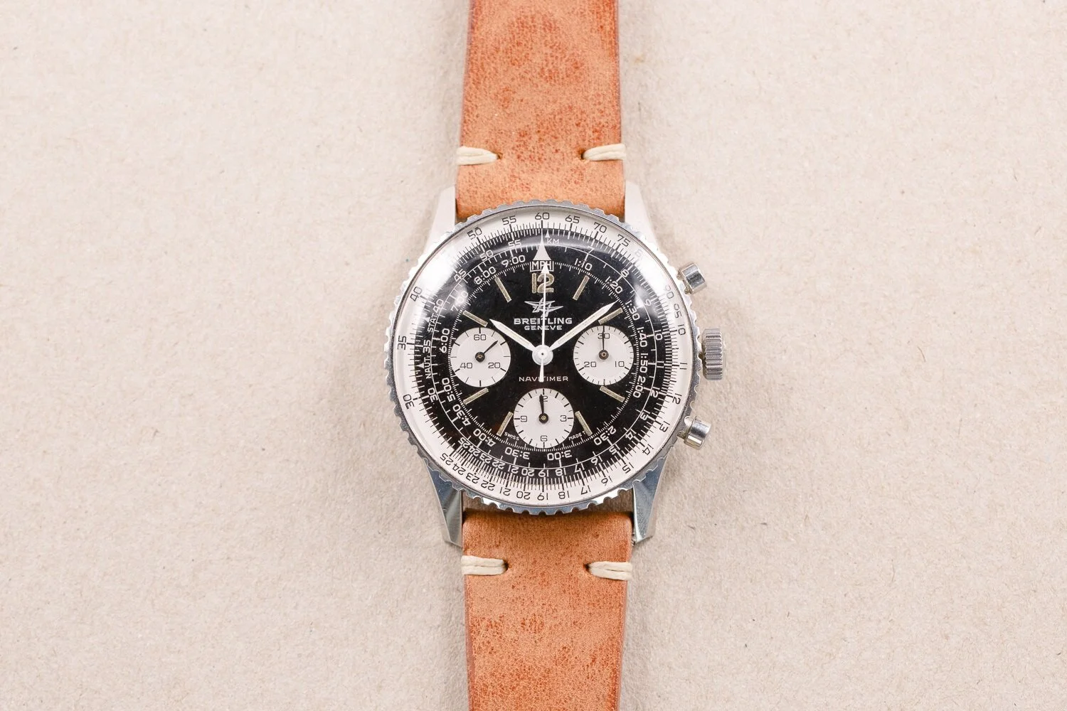 Breitling_806_Navitimer_Small_Eye_1967_Tan_1.jpg