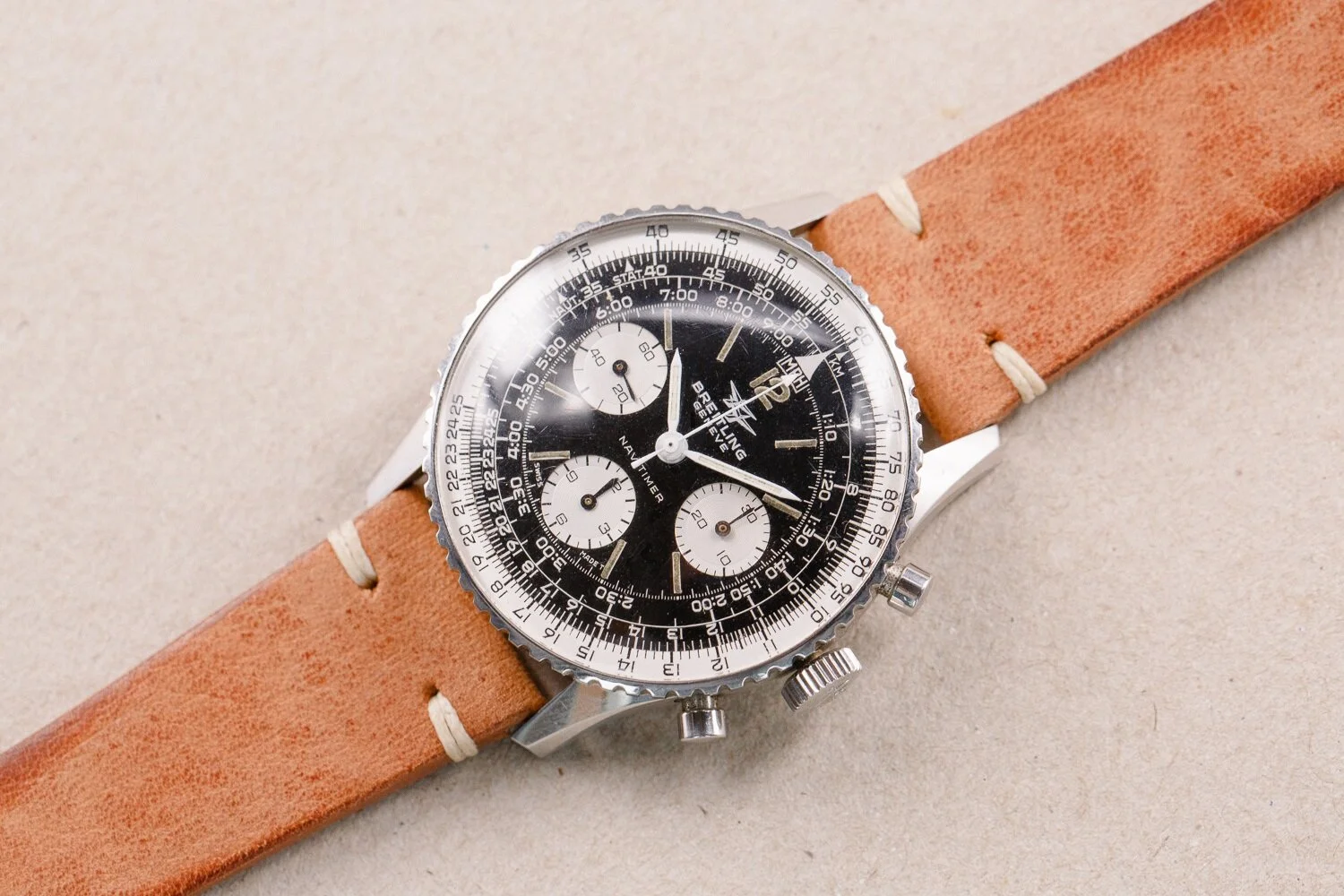 Breitling_806_Navitimer_Small_Eye_1967_Tan_10.jpg