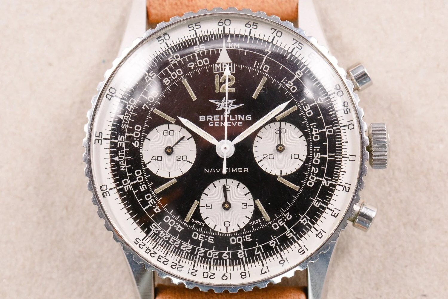 Breitling_806_Navitimer_Small_Eye_1967_Tan_2.jpg
