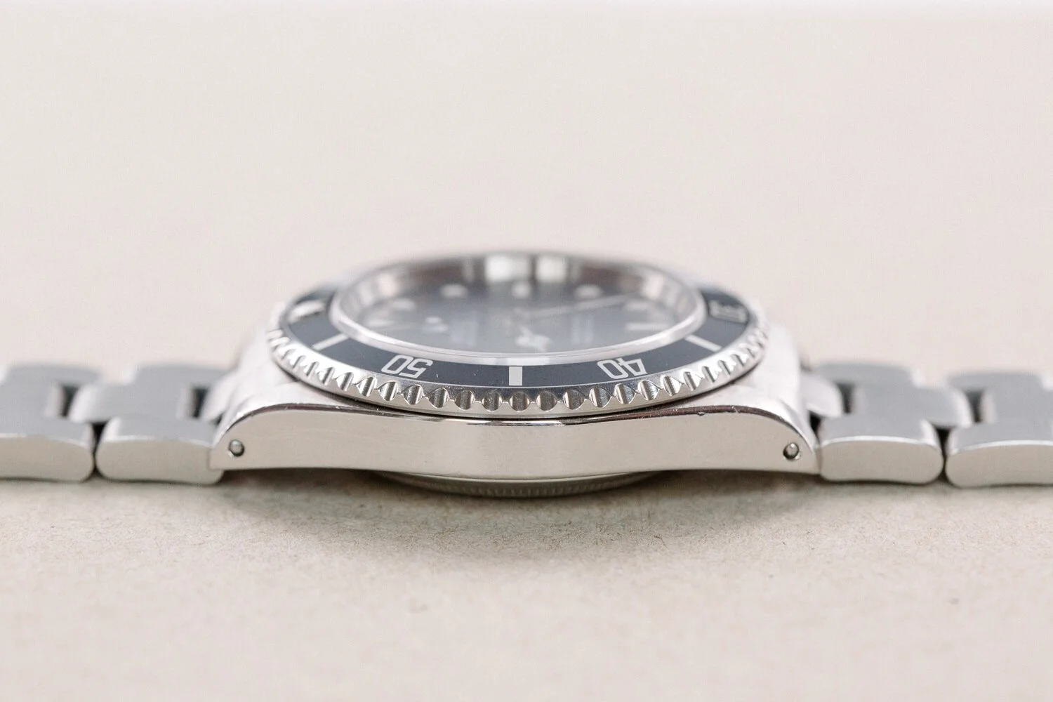 Rolex_14060_Submariner_No_Date_2_Liner_Tritinova_U_Serial_7.jpg