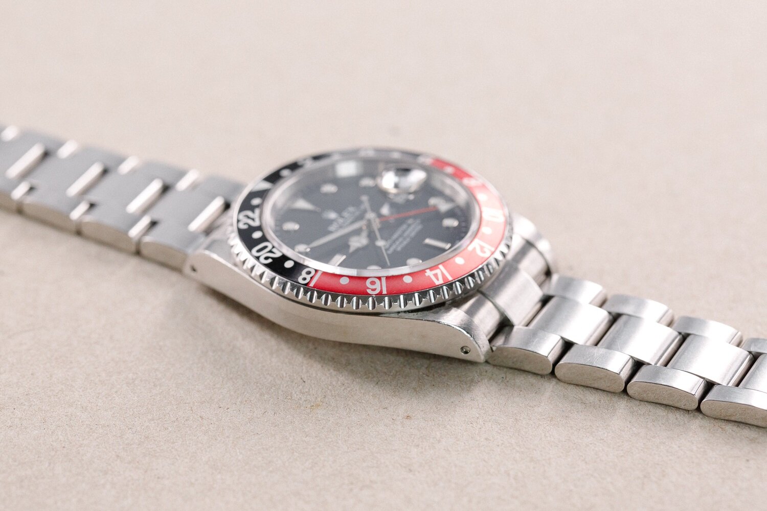 Rolex_16710_GMT_Master_2_Coke_Serif_Red_Fade_A_Serial_1999_Papers_5.jpg
