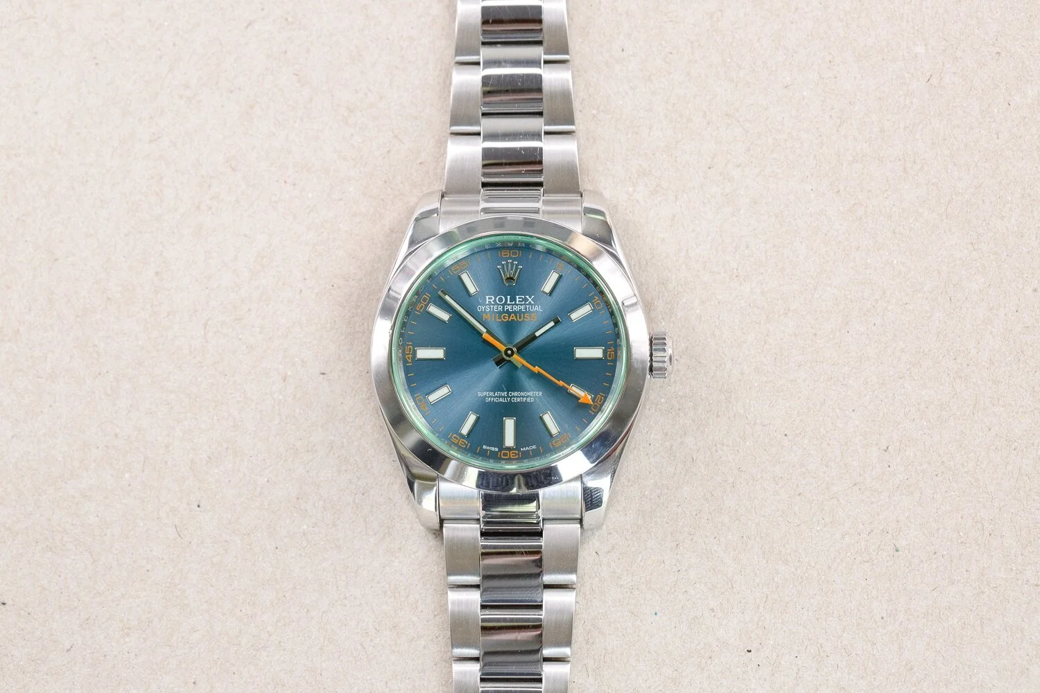 Rolex_Milgauss_116400GV_Blue_Box_Papers_2015_1.jpg