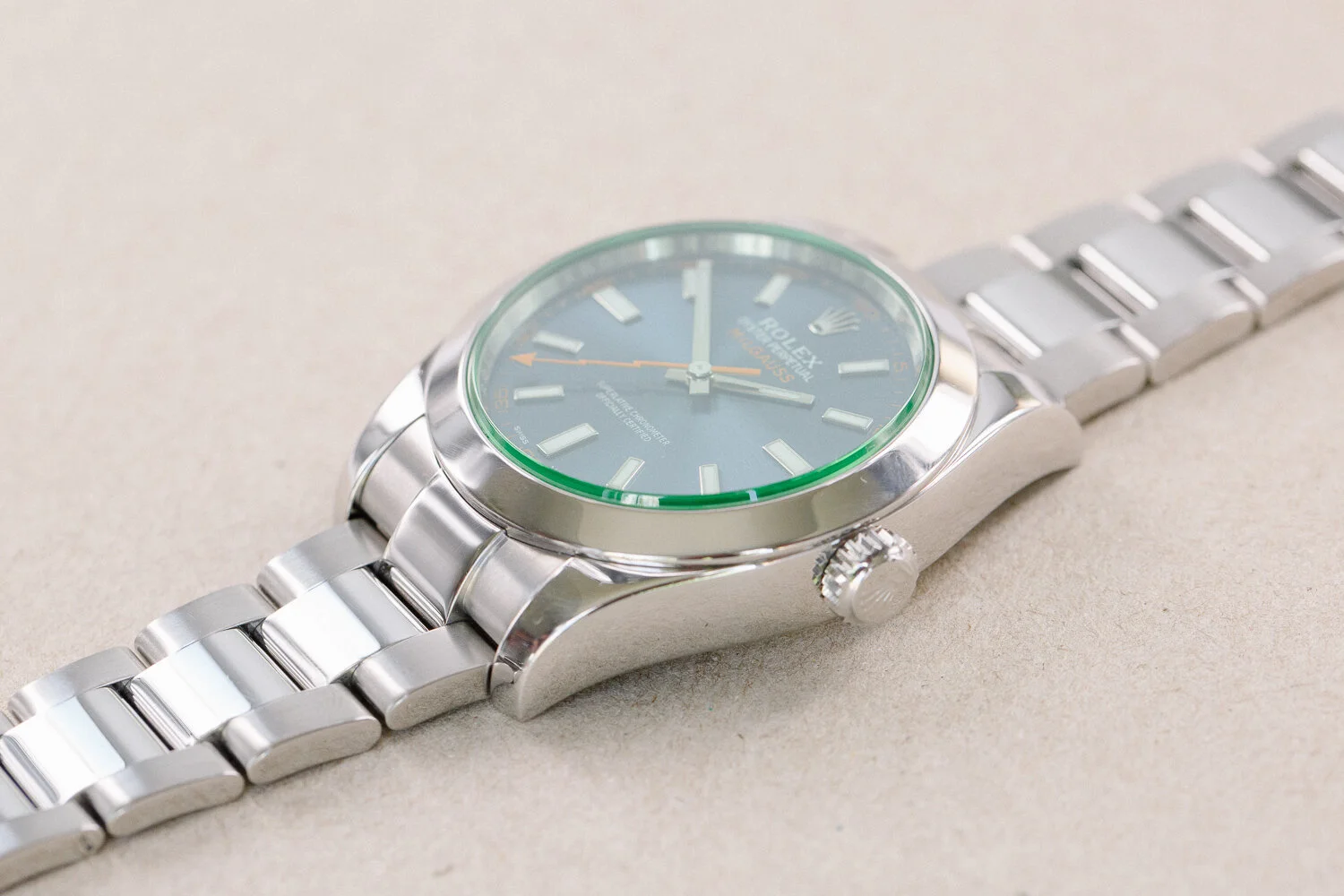 Rolex_Milgauss_116400GV_Blue_Box_Papers_2015_4.jpg