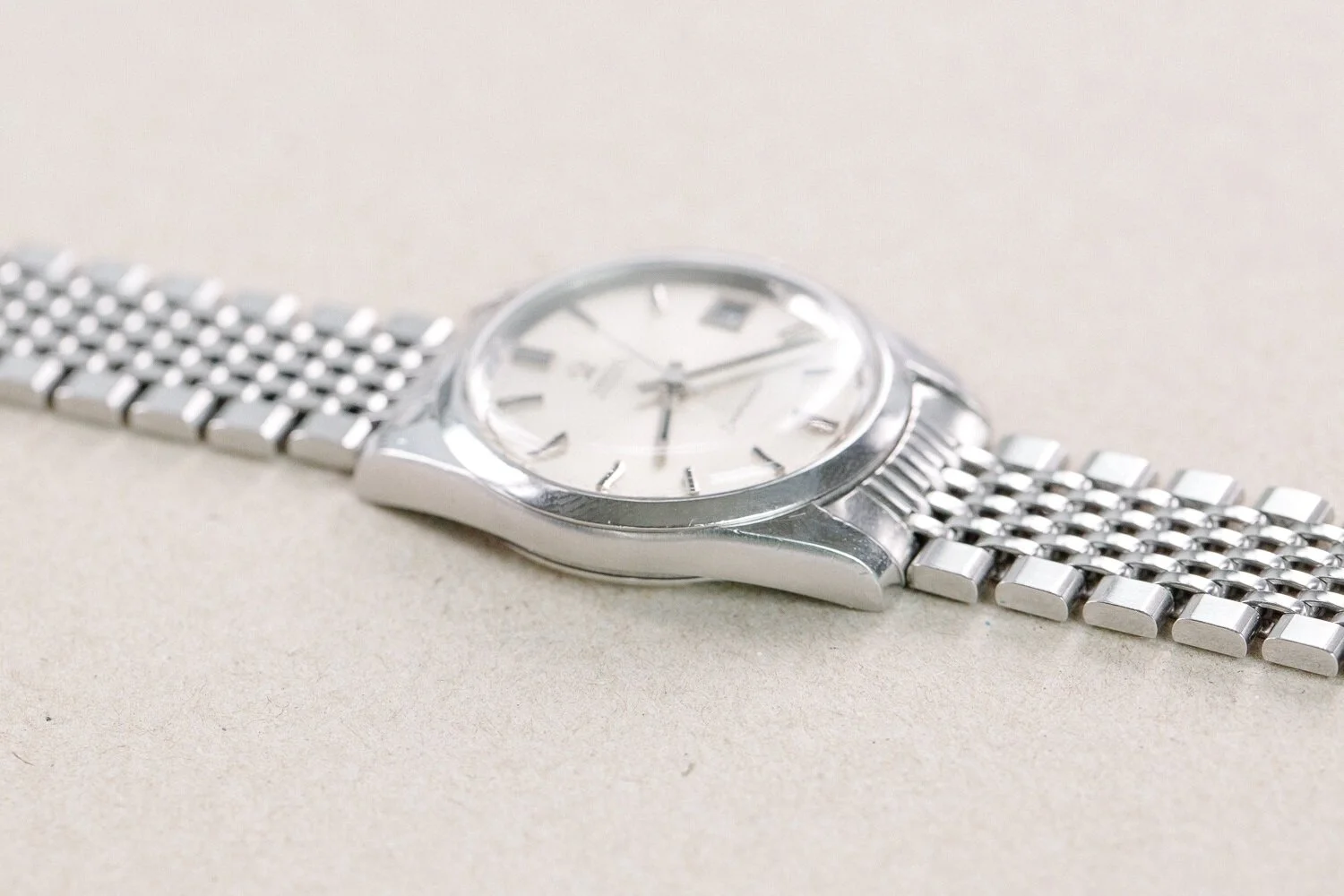 Omega_Seamaster_1012_Beads_Of_Rice_Silver_1972_5.jpg