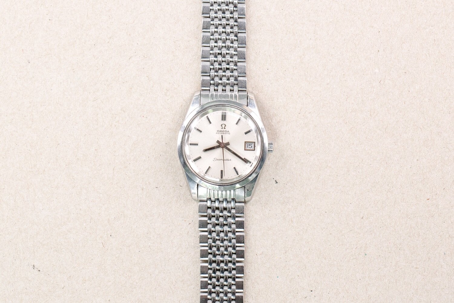 Omega_Seamaster_1012_Beads_Of_Rice_Silver_1972_1.jpg