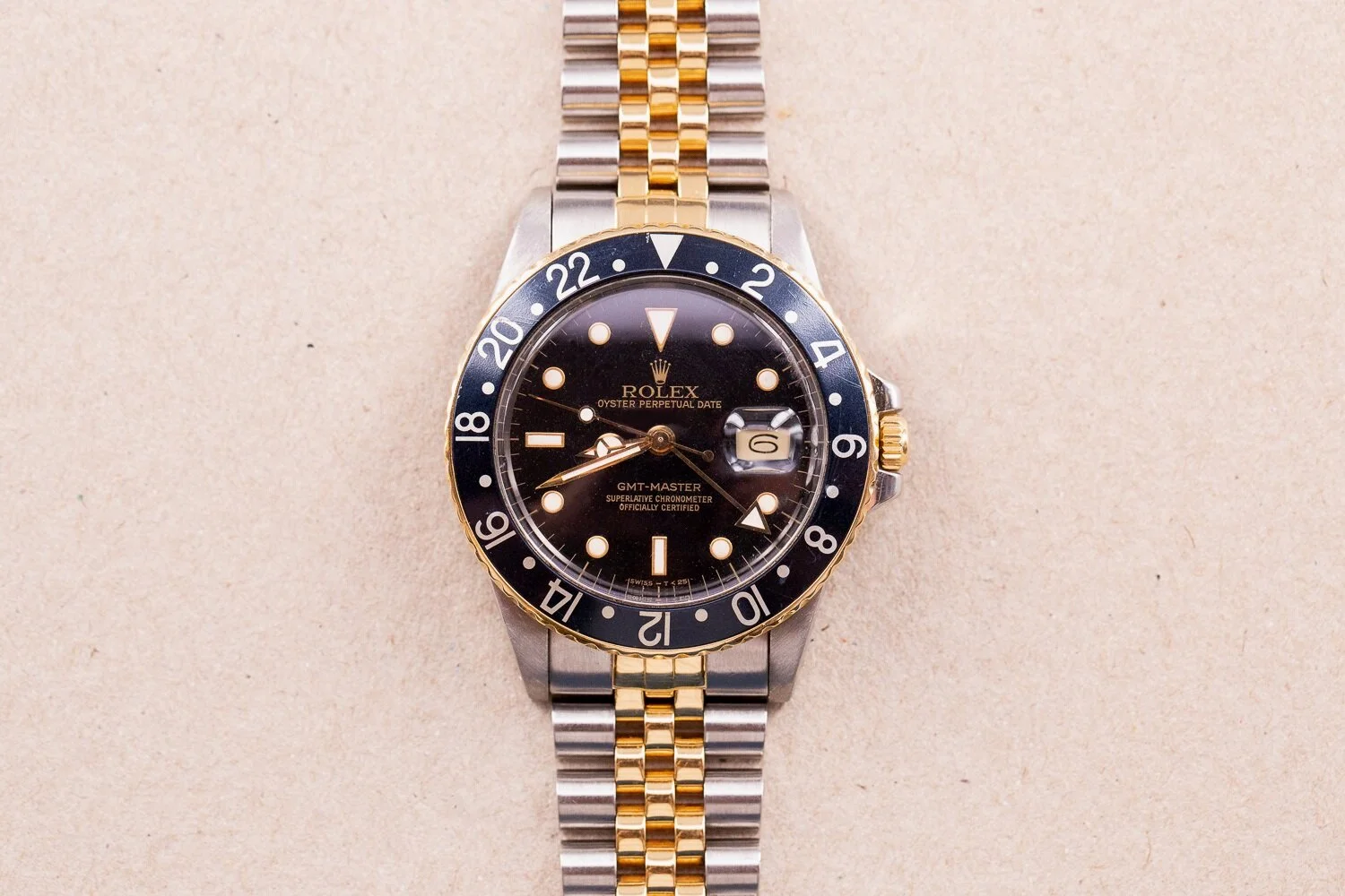 Rolex_GMTMaster_16573_Steel_18ct_Gold_Black_Jubilee_1987_1.jpg