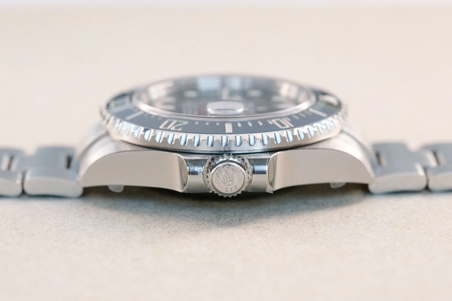Rolex_126600_SeaDweller_Red_Writing_Full_Set_Stickers_Mk1_4.jpg