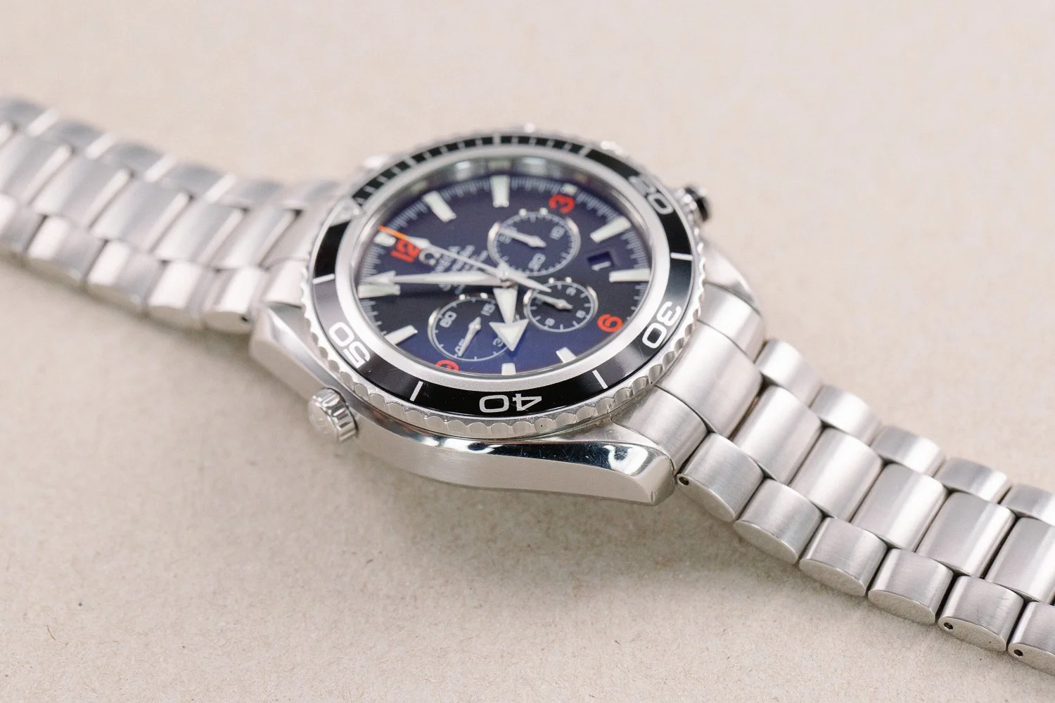 Omega_PlanetOcean_Chronograph_Case_Cards_2010_5.jpg