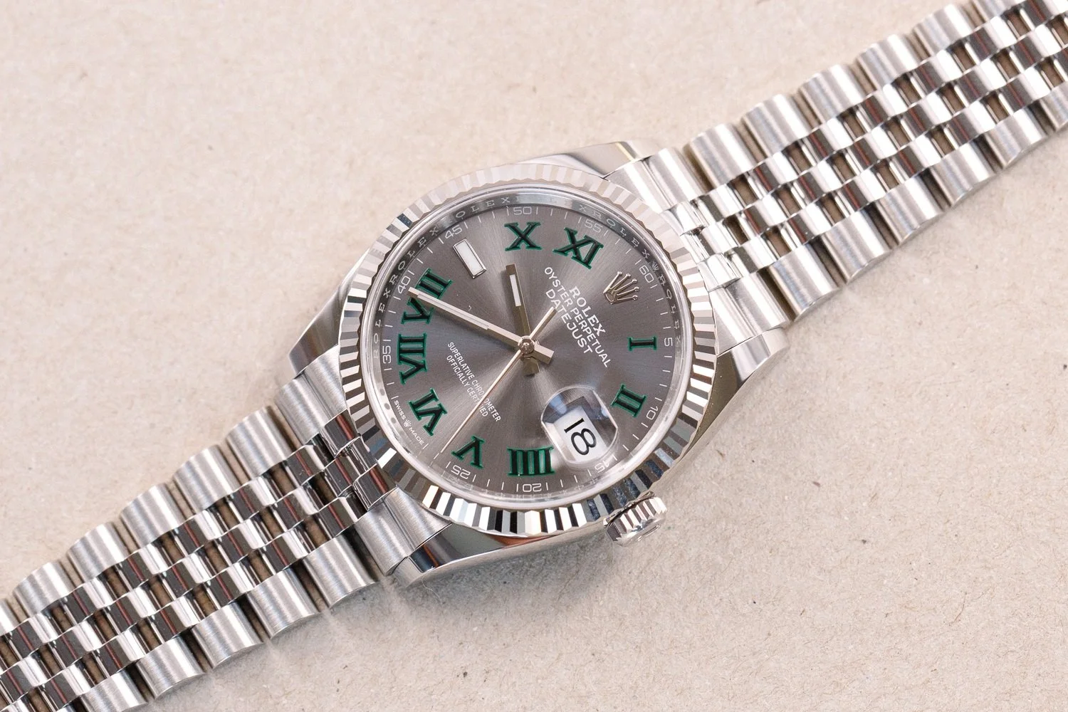 Rolex_126234_Datejust_36_Steel_Fluted_Wimbledon_New_2021_10.jpg