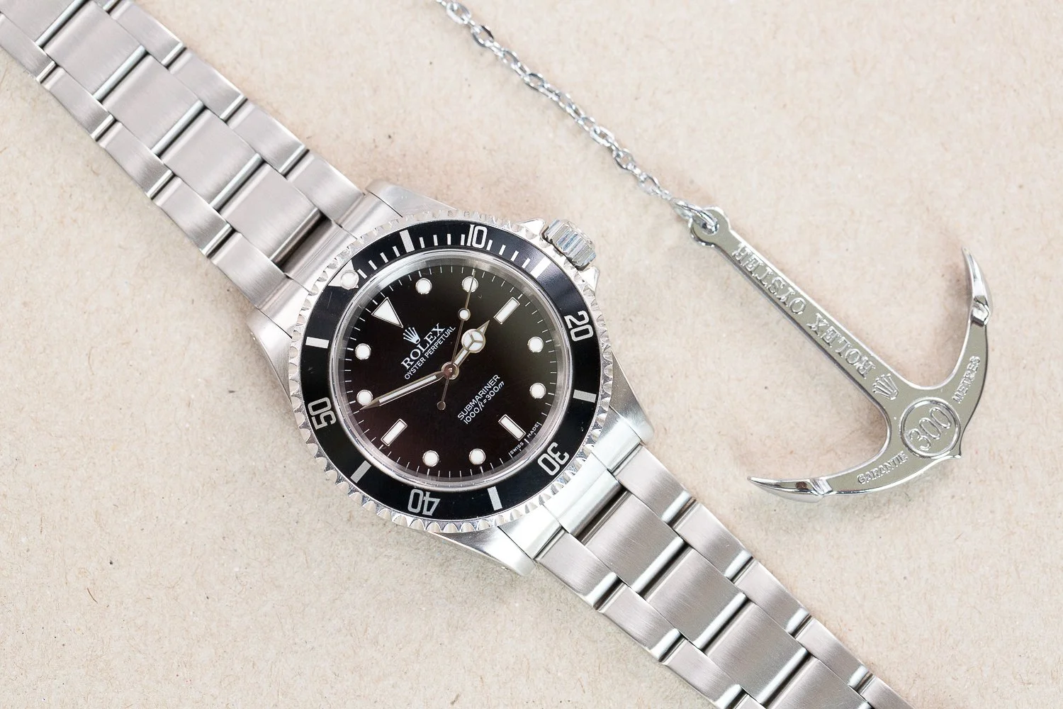 Rolex_14060M_Submariner_2_Liner_Full_Set_2004_F_Serial_17-2.jpg