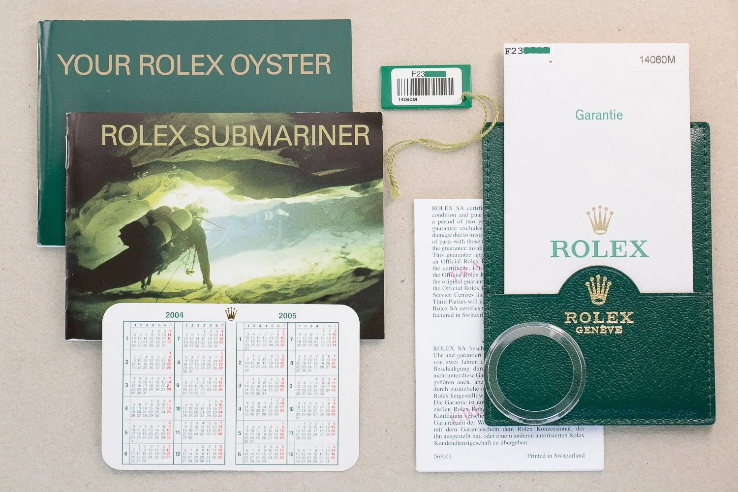 Rolex_14060M_Submariner_2_Liner_Full_Set_2004_F_Serial_13-2.jpg